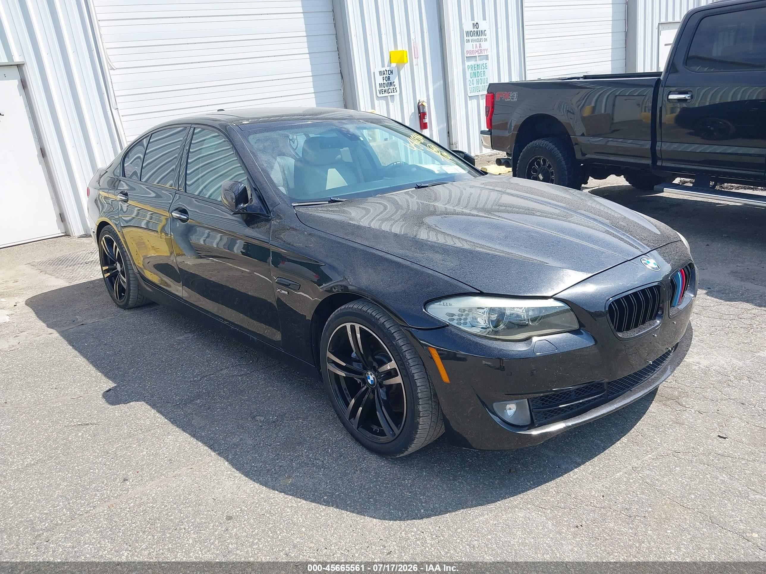 2011 BMW 5 Series 550i xDrive, VIN WBAFU9C56BC786122 — Normal wear