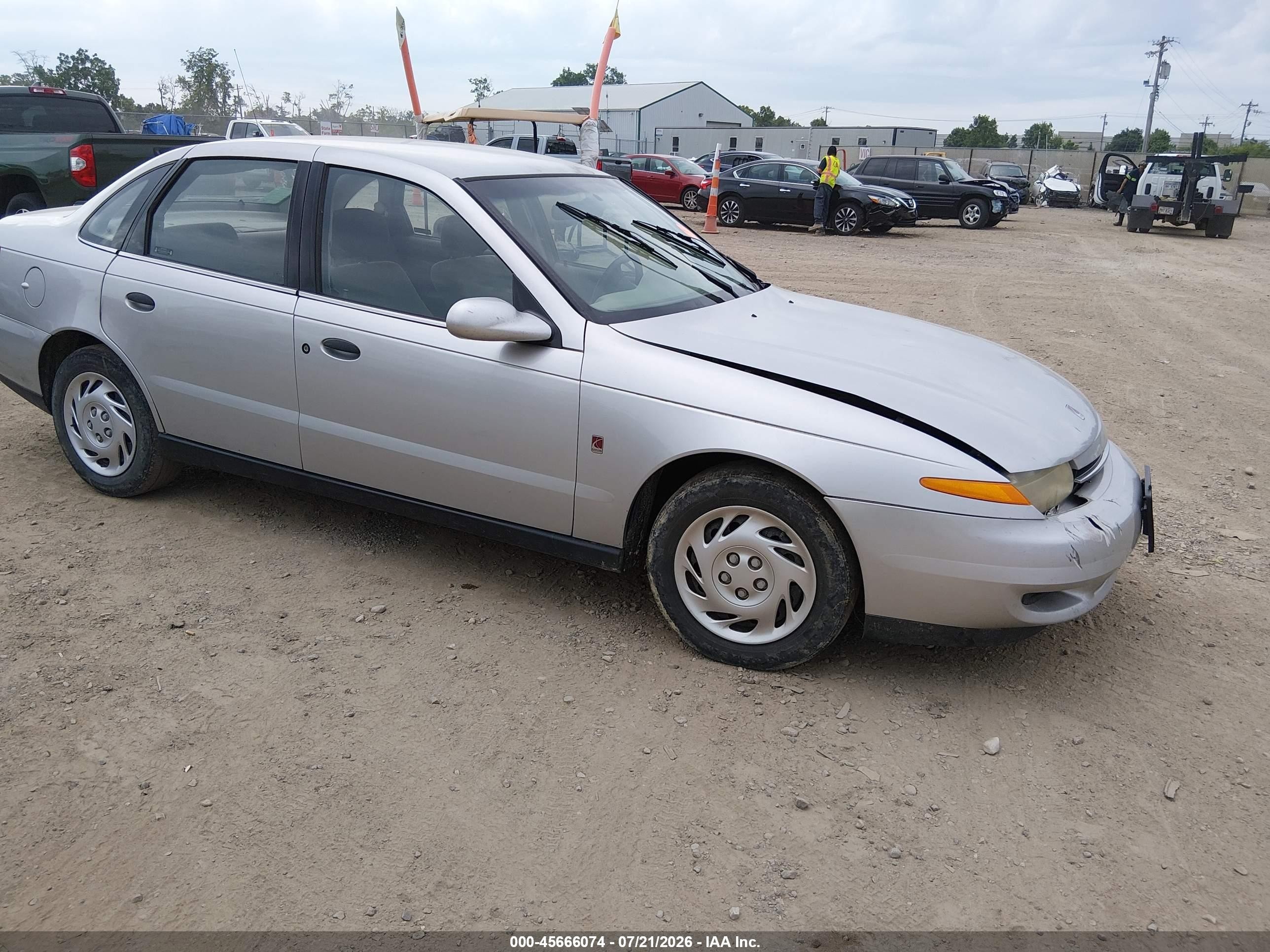 2001 Saturn LS, VIN 1G8JS52F81Y576719 — Front end