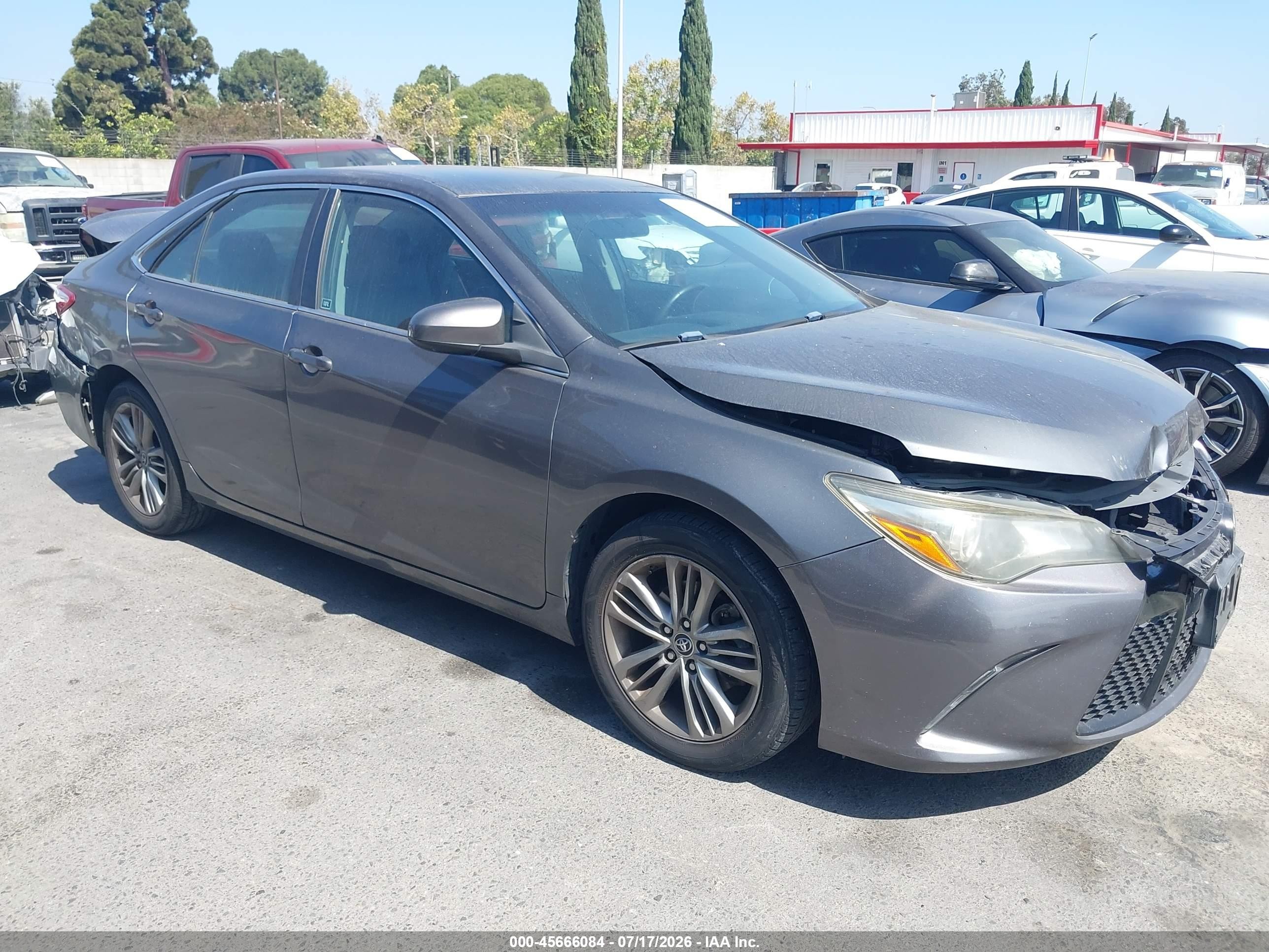 2016 Toyota Camry SE, VIN 4T1BF1FK7GU185006 — All over