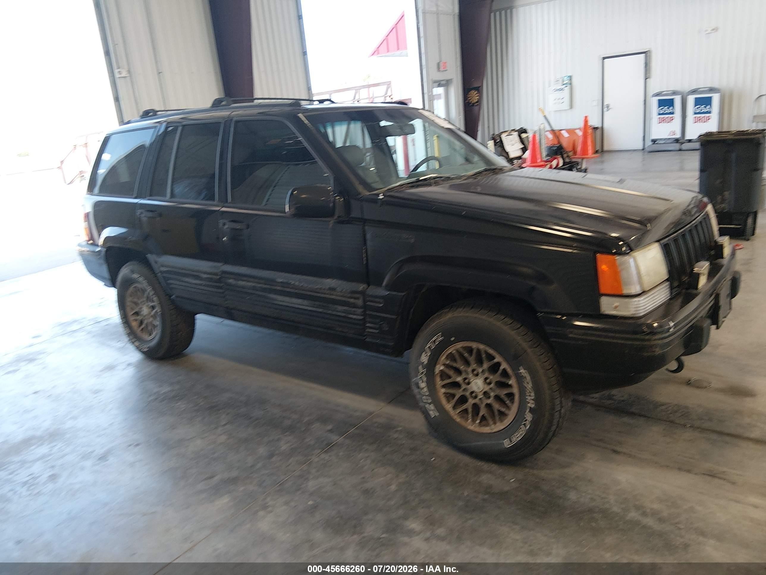 1995 Jeep Grand Cherokee Limited, VIN 1J4GZ78YXSC748712 — Normal wear
