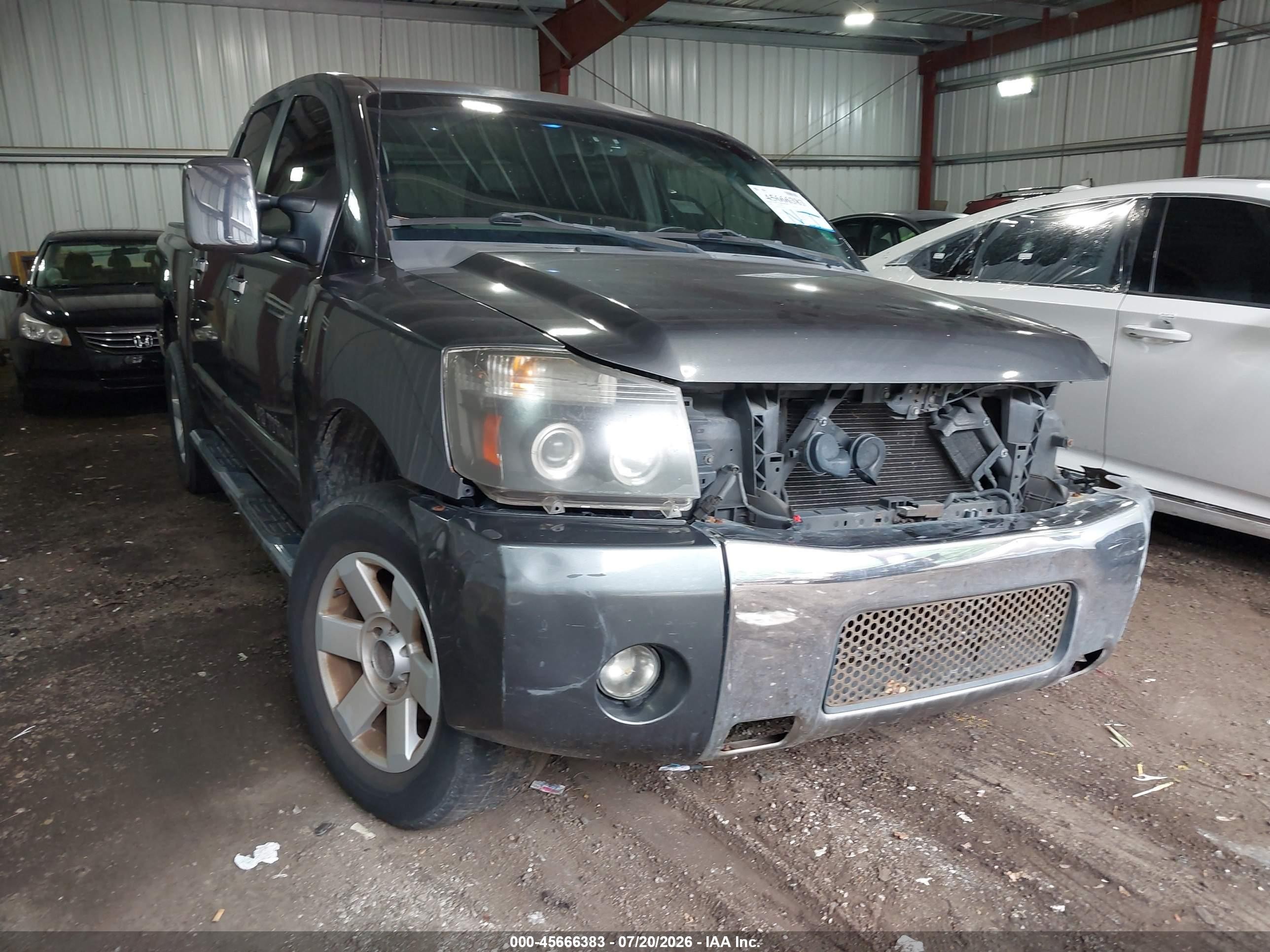 2006 Nissan Titan SE, VIN 1N6AA07A76N504215 — Front end