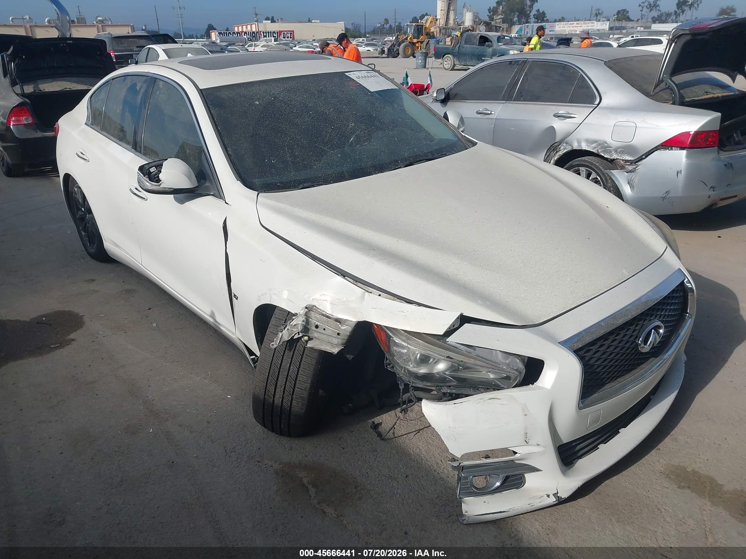 2015 Infiniti Q50 Sport, VIN JN1BV7AP7FM348932 — Front end