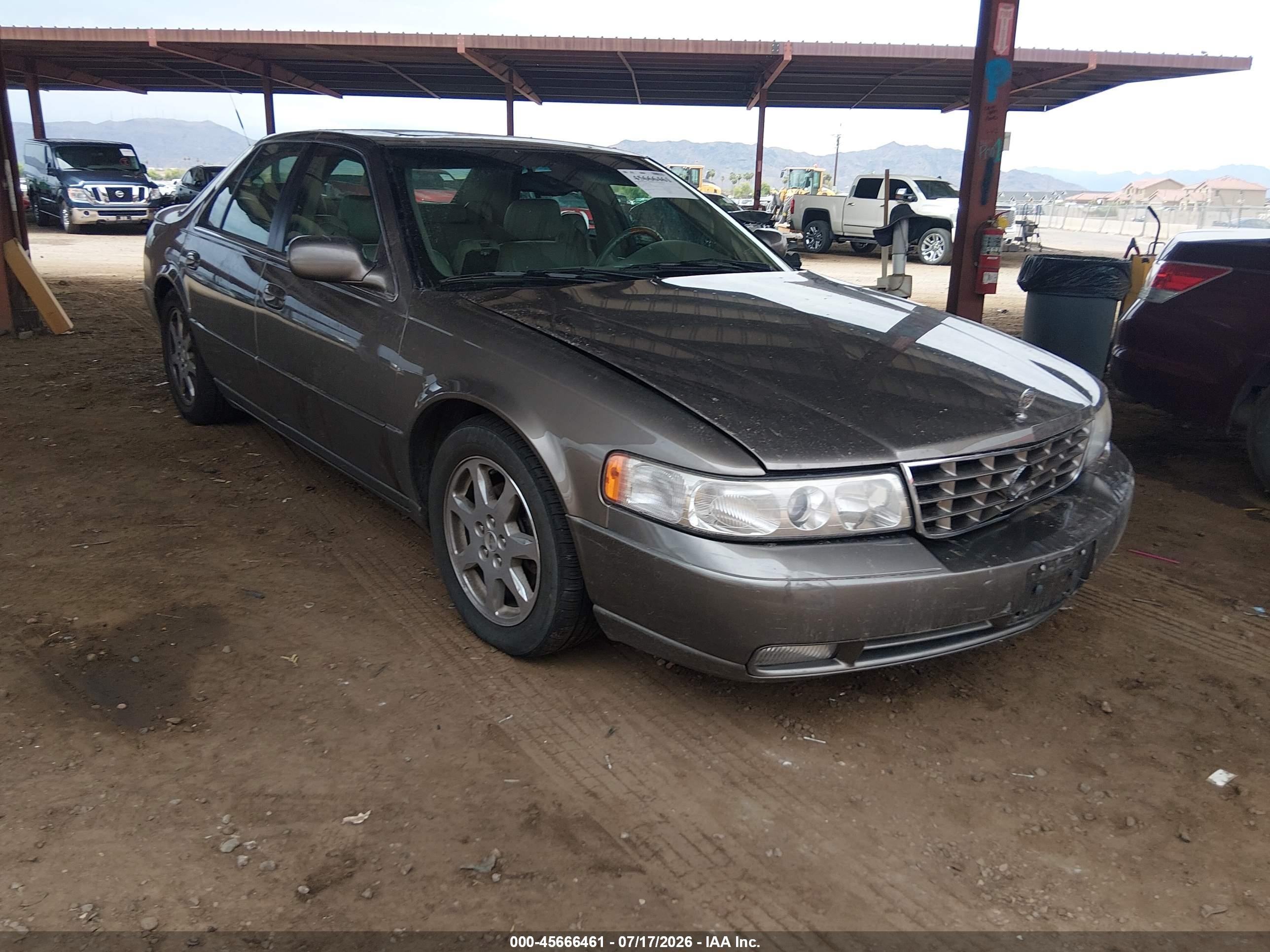 2001 Cadillac Seville Touring STS, VIN 1G6KY54921U140863 — Front end