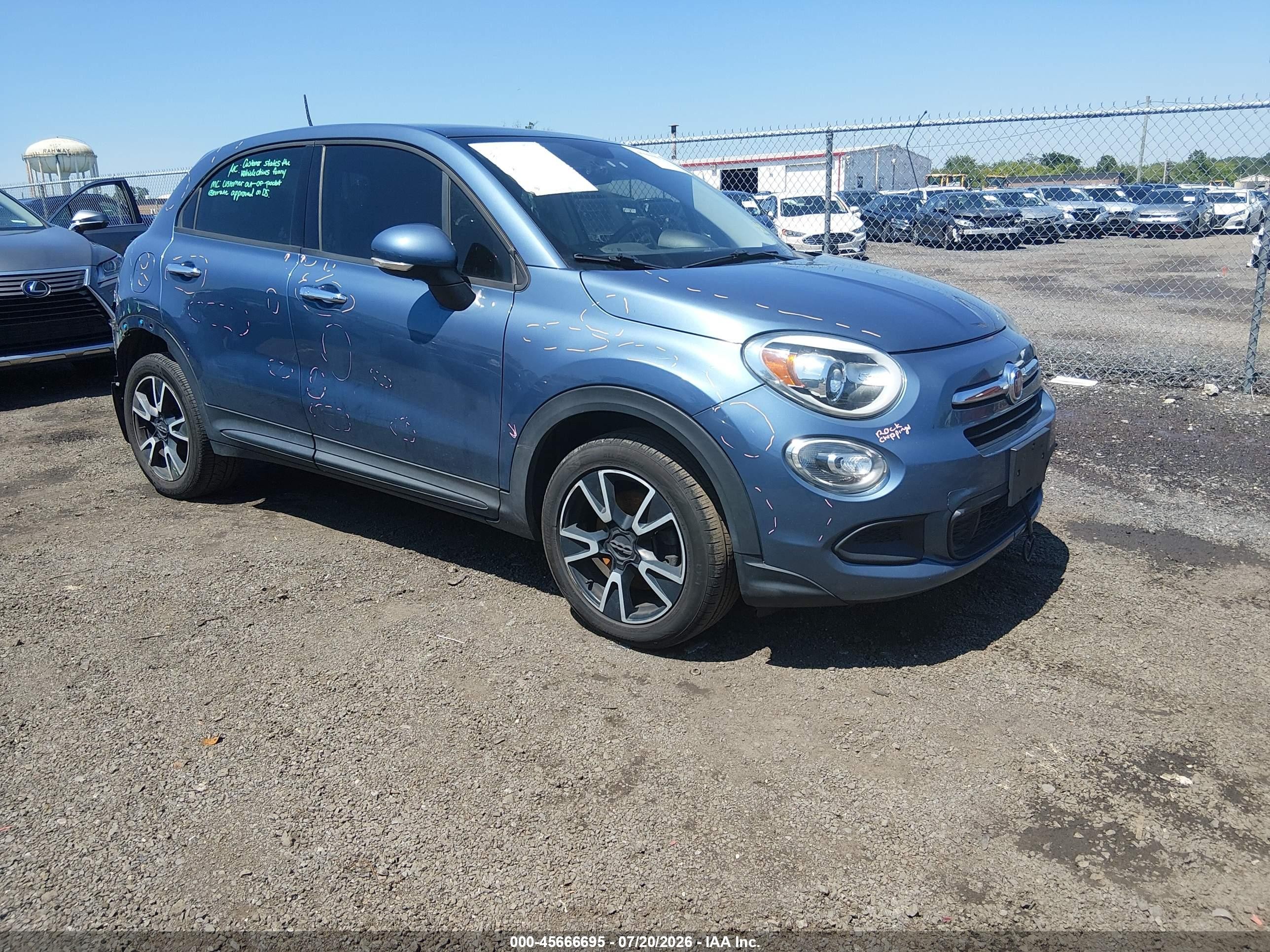 2017 FIAT 500X Pop, VIN ZFBCFXABXHP623555 — Side