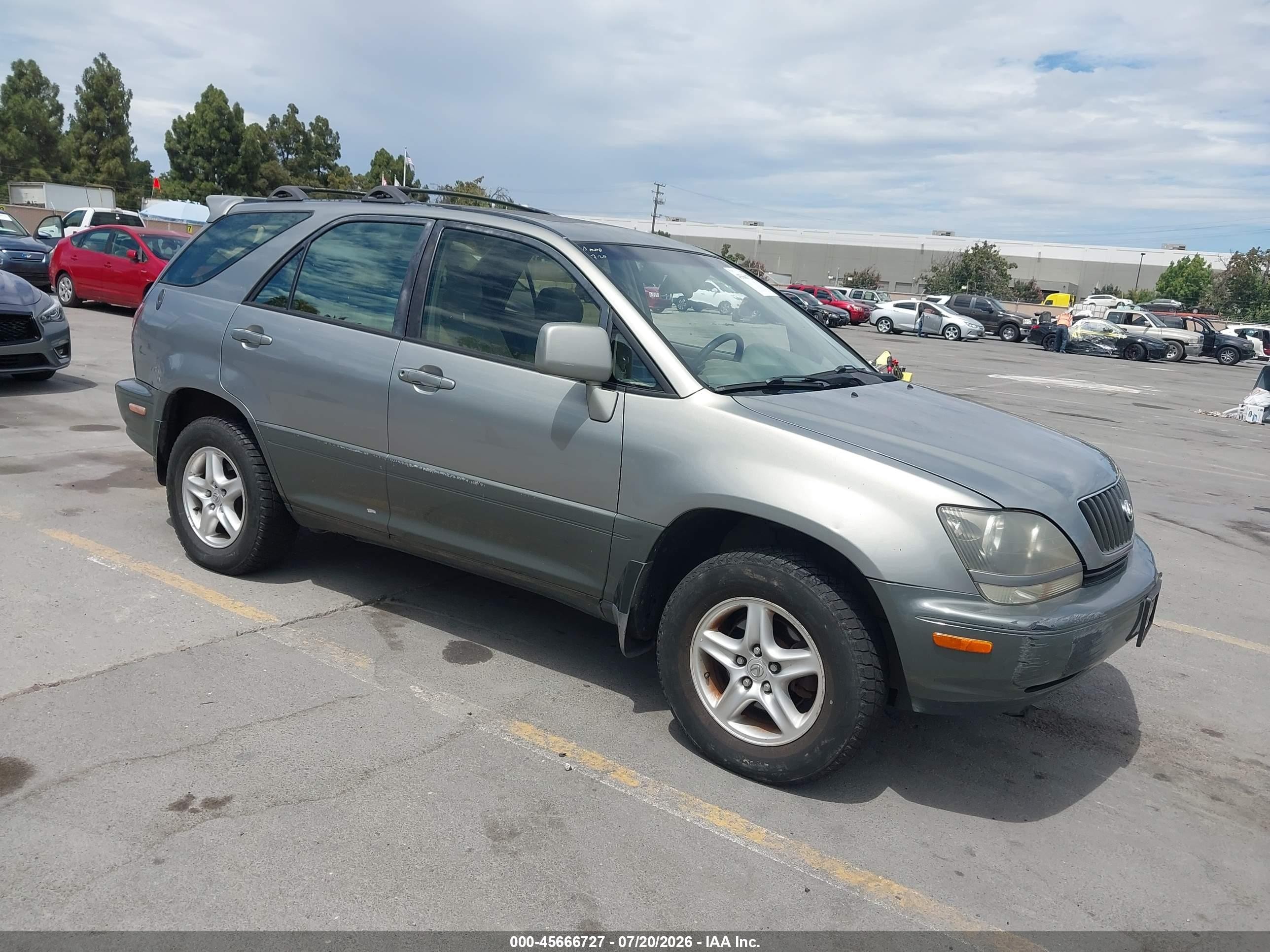2000 Lexus RX 300, VIN JT6HF10UXY0100250 — Normal wear