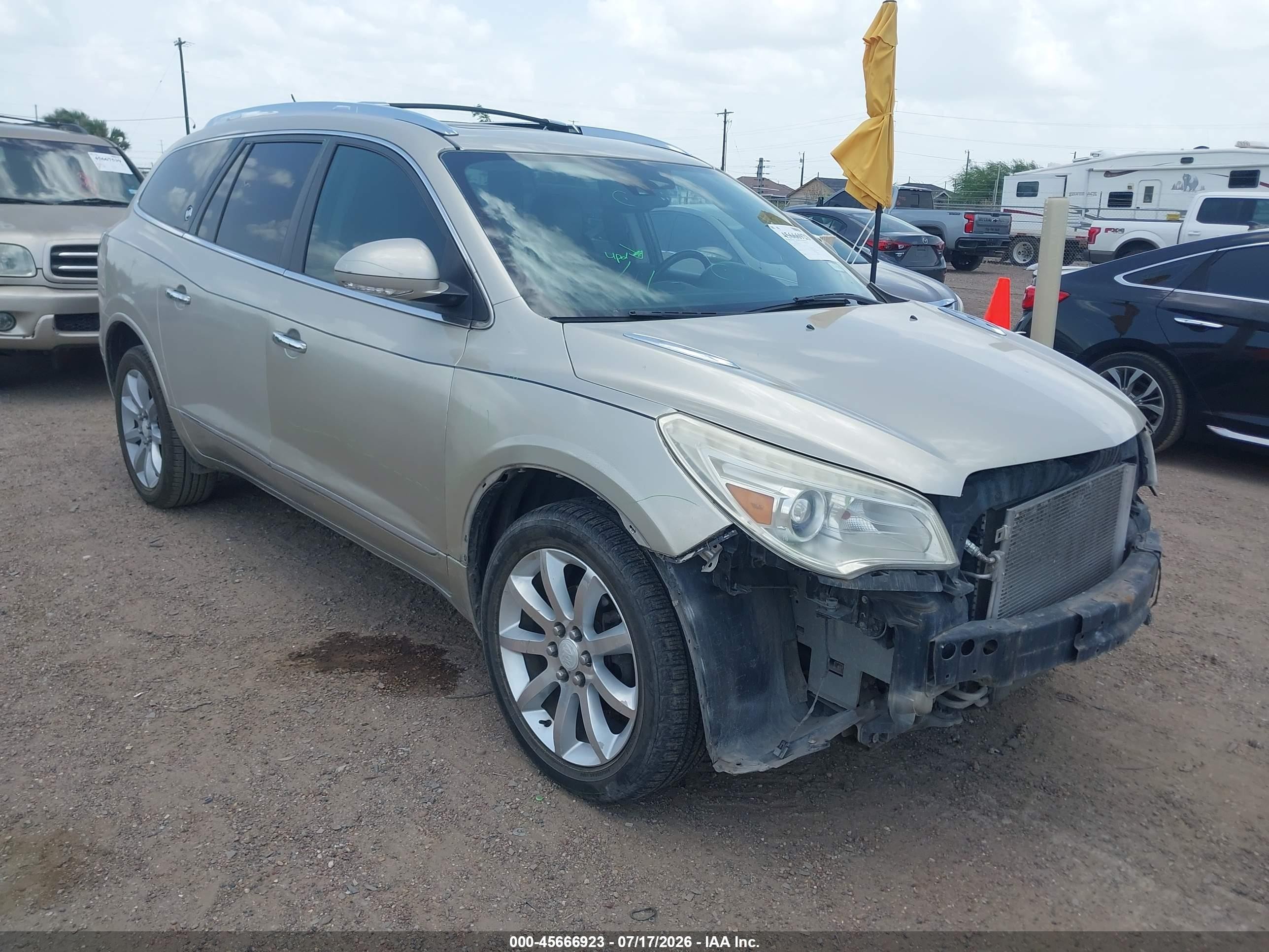 2014 Buick Enclave Premium, VIN 5GAKRCKD0EJ222573 — Front end