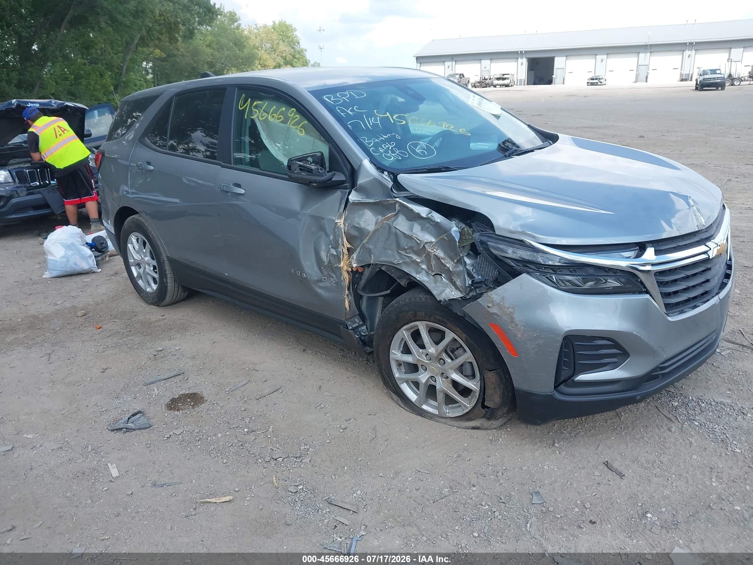 2024 Chevrolet Equinox LS, VIN 3GNAXHEG7RL320234 — Front end