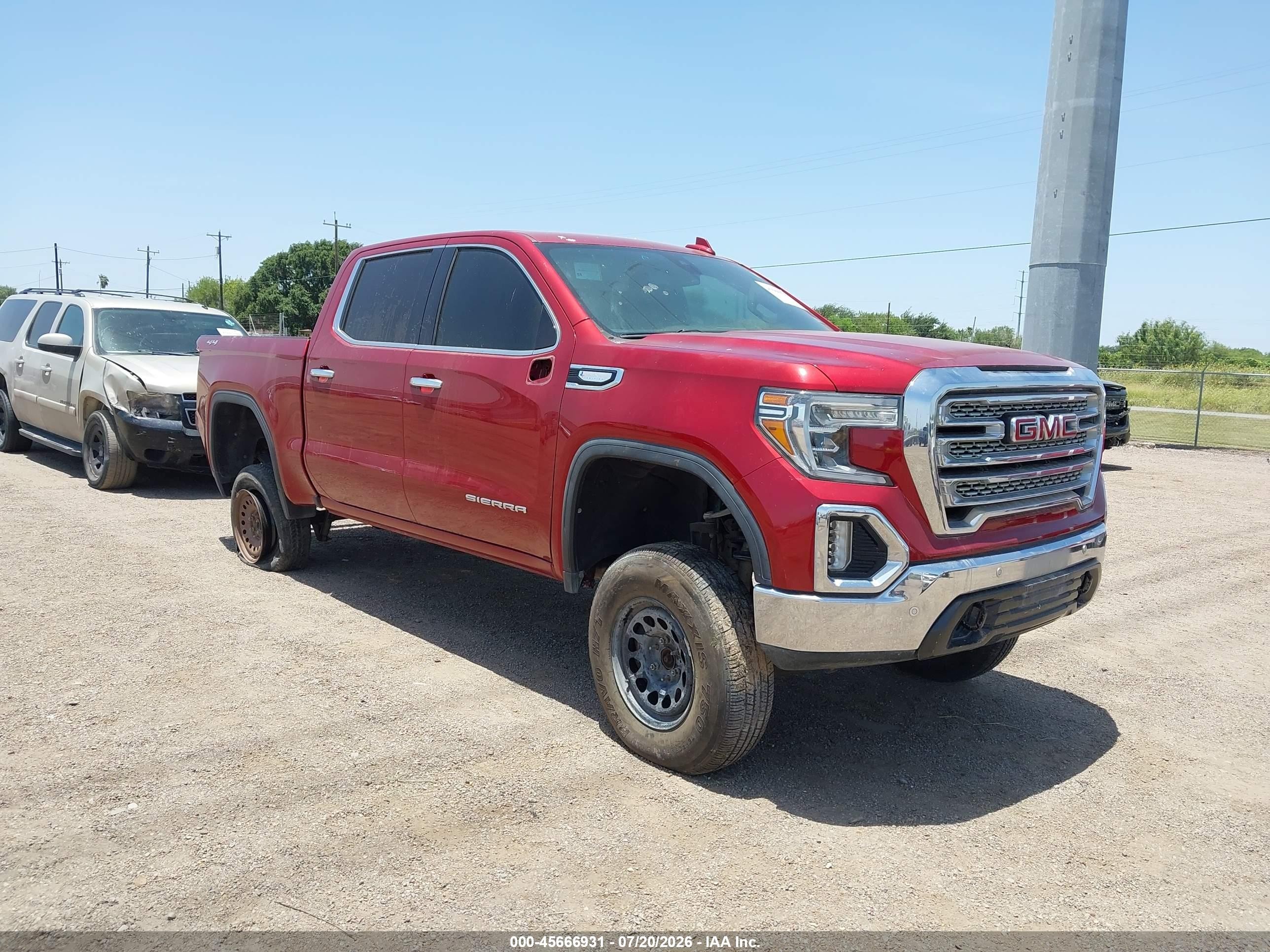 2019 GMC Sierra 1500 SLT, VIN 3GTU9DED5KG120532 — Rear end