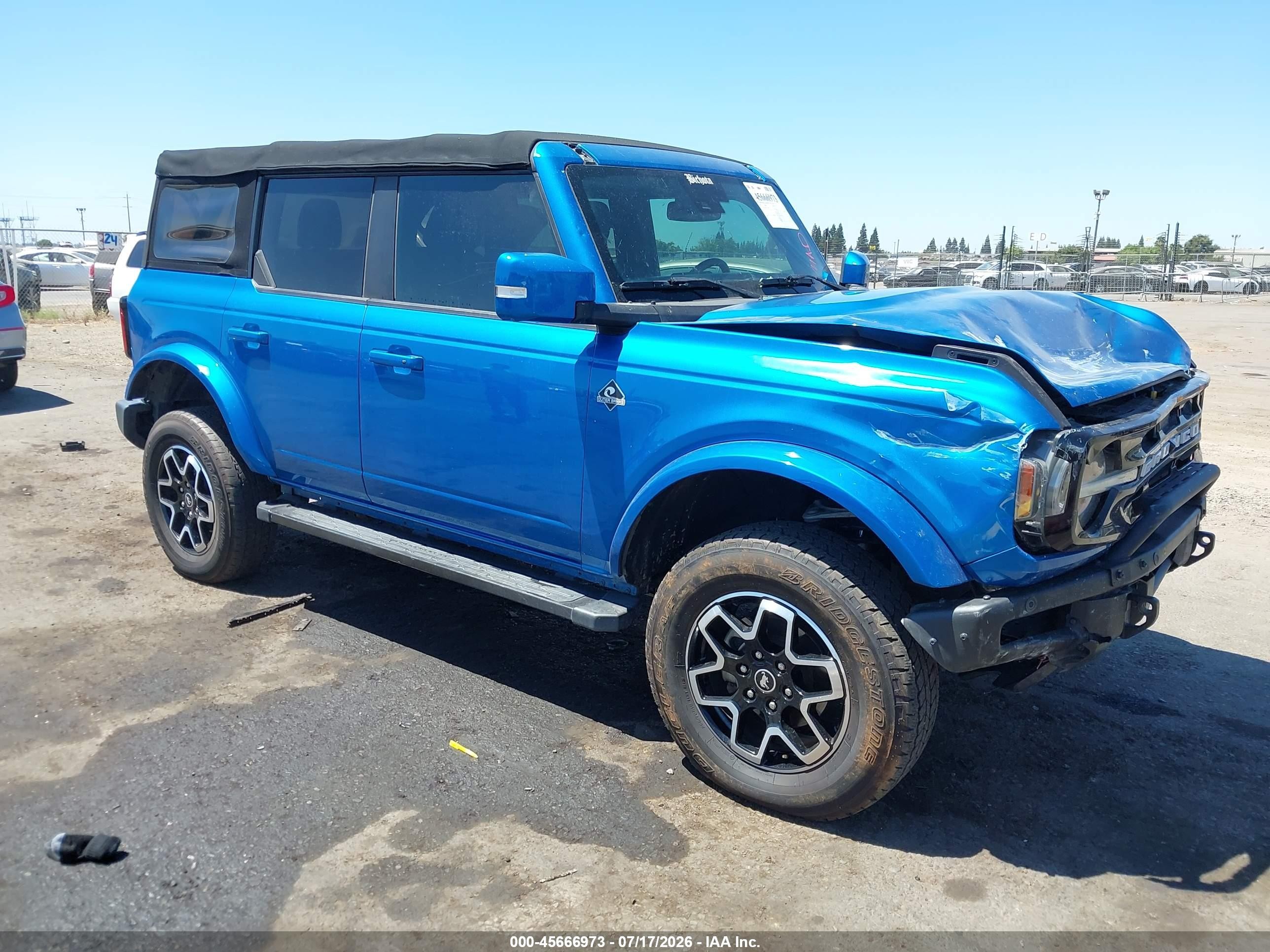2021 Ford Bronco Wildtrak, VIN 1FMEE5DP5MLA94646 — Front end