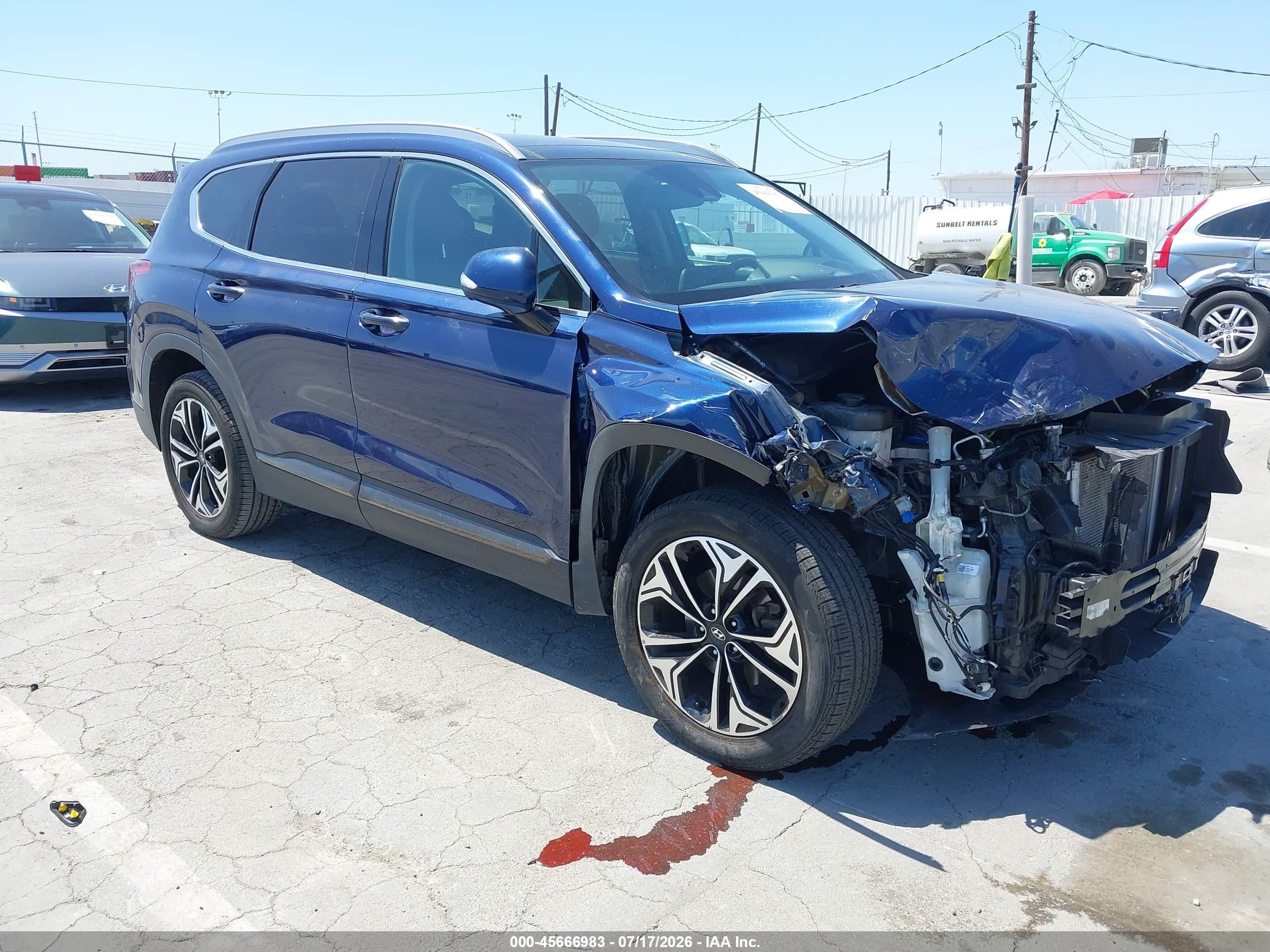 2020 Hyundai Santa Fe Limited, VIN 5NMS53AA7LH305762 — Front end