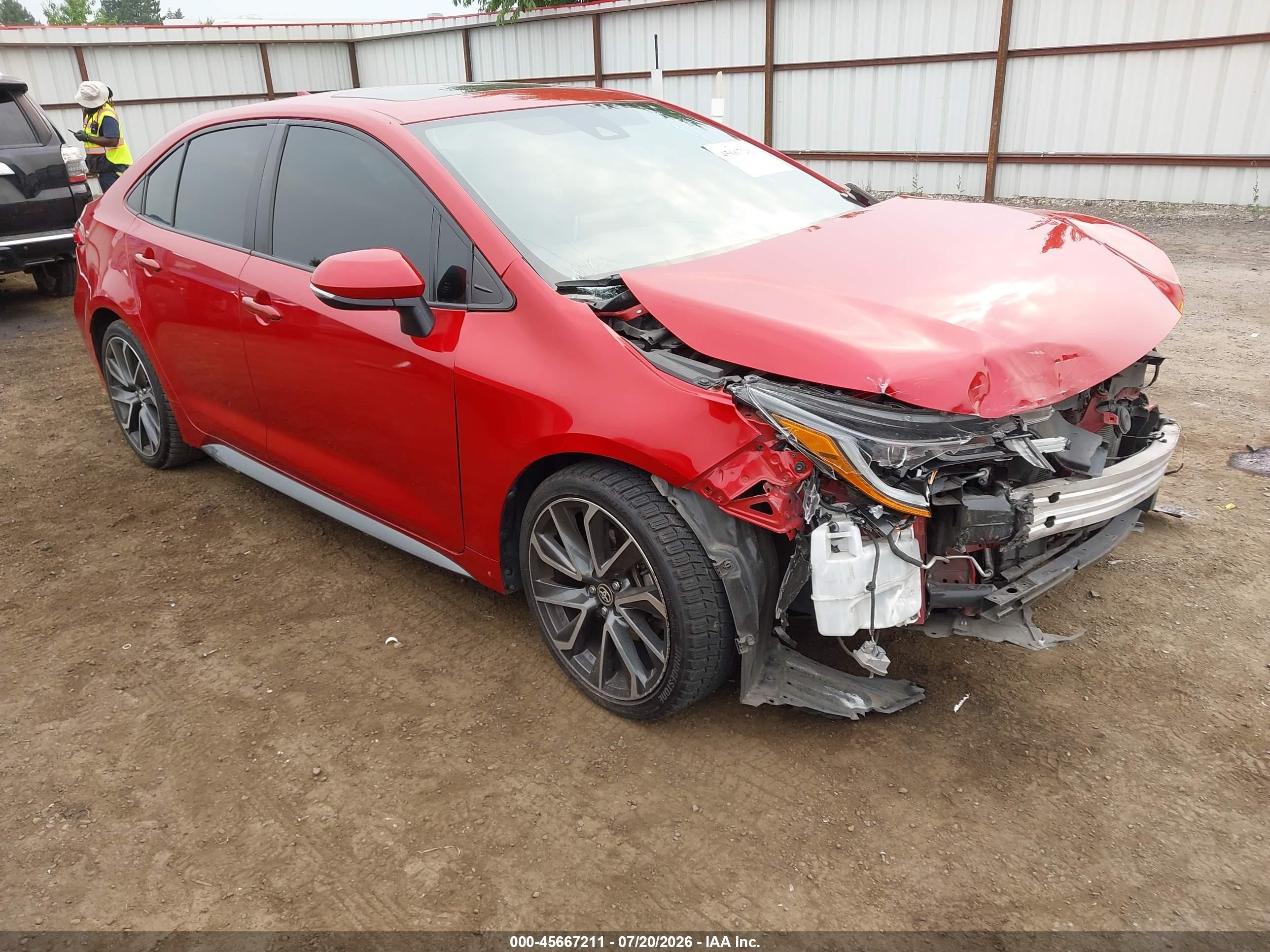 2020 Toyota Corolla SE, VIN JTDP4RCE7LJ044431 — Front end