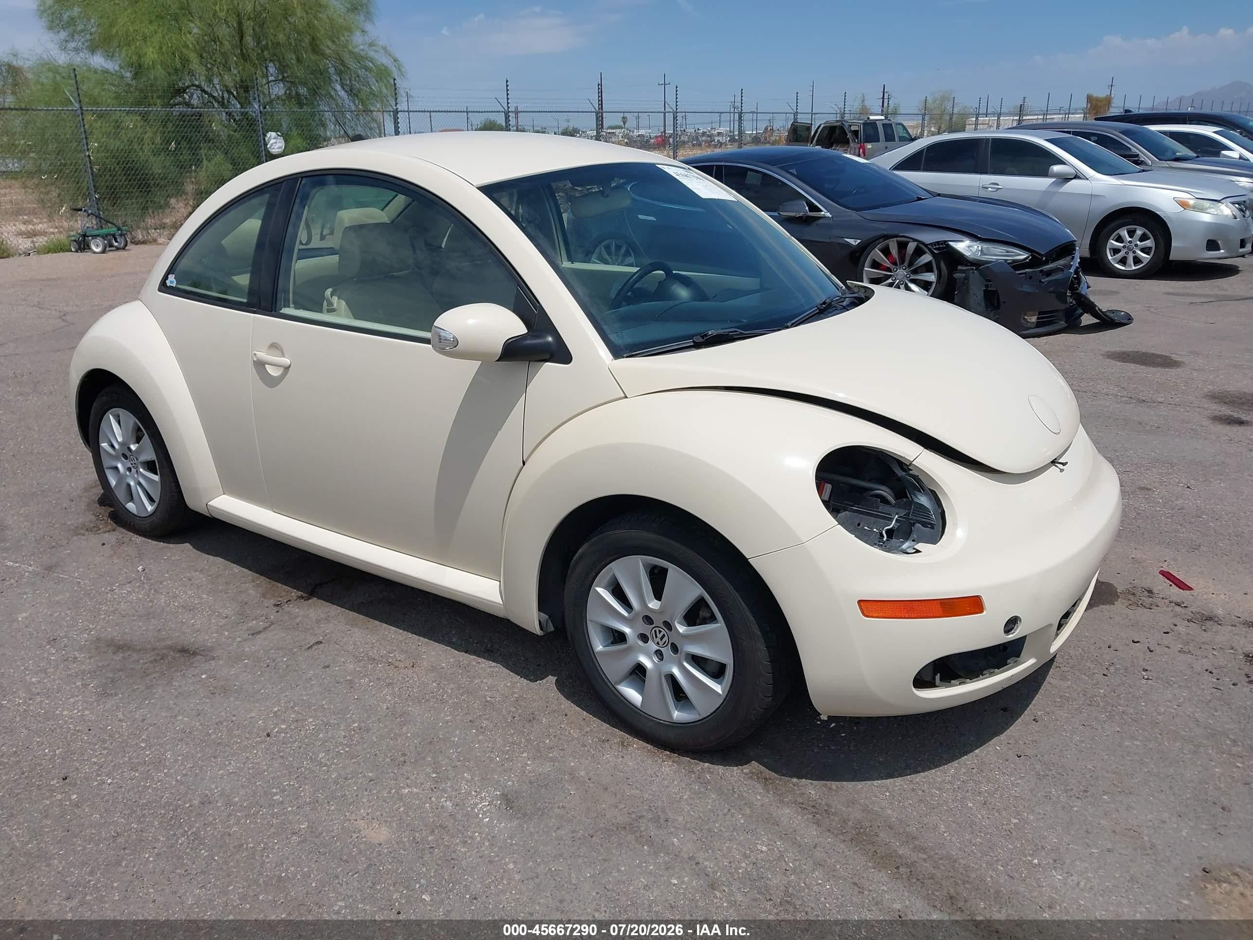 2008 Volkswagen Beetle S, VIN 3VWPW31C58M524130 — Front end
