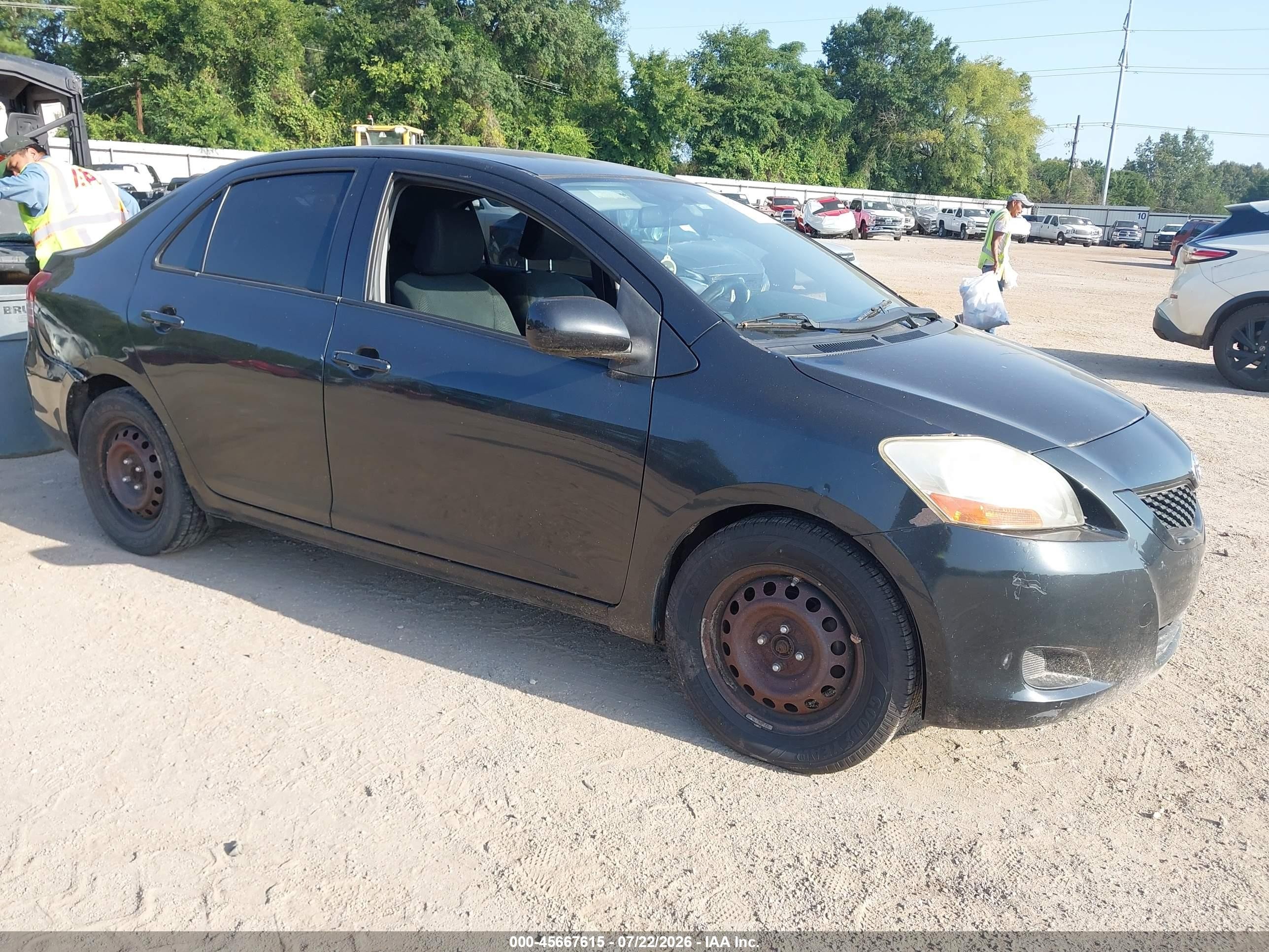 2012 Toyota Yaris, VIN JTDBT4K32CL031171 — Normal wear