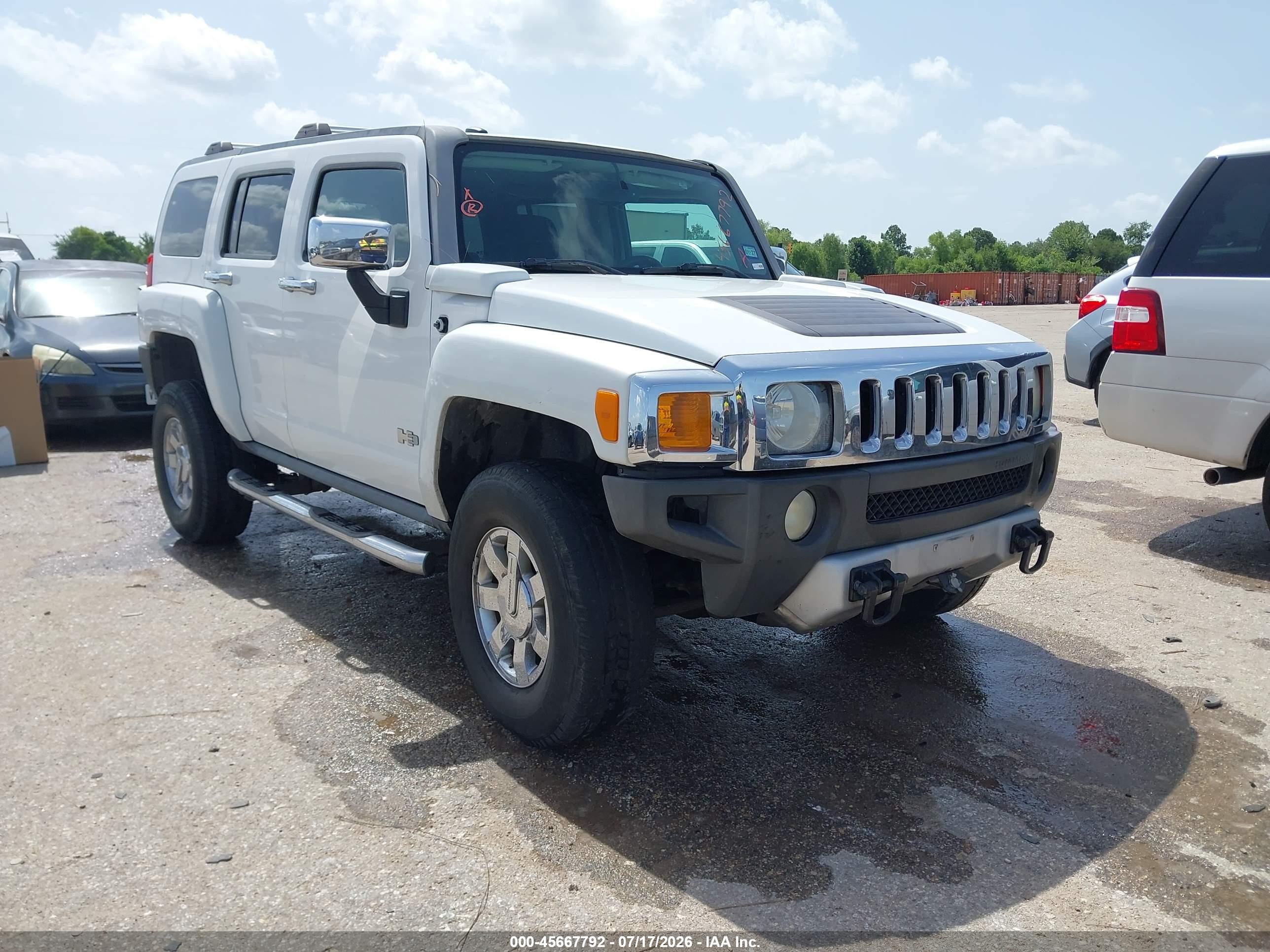 2008 Hummer H3 Luxury, VIN 5GTEN13E888164154 — Normal wear