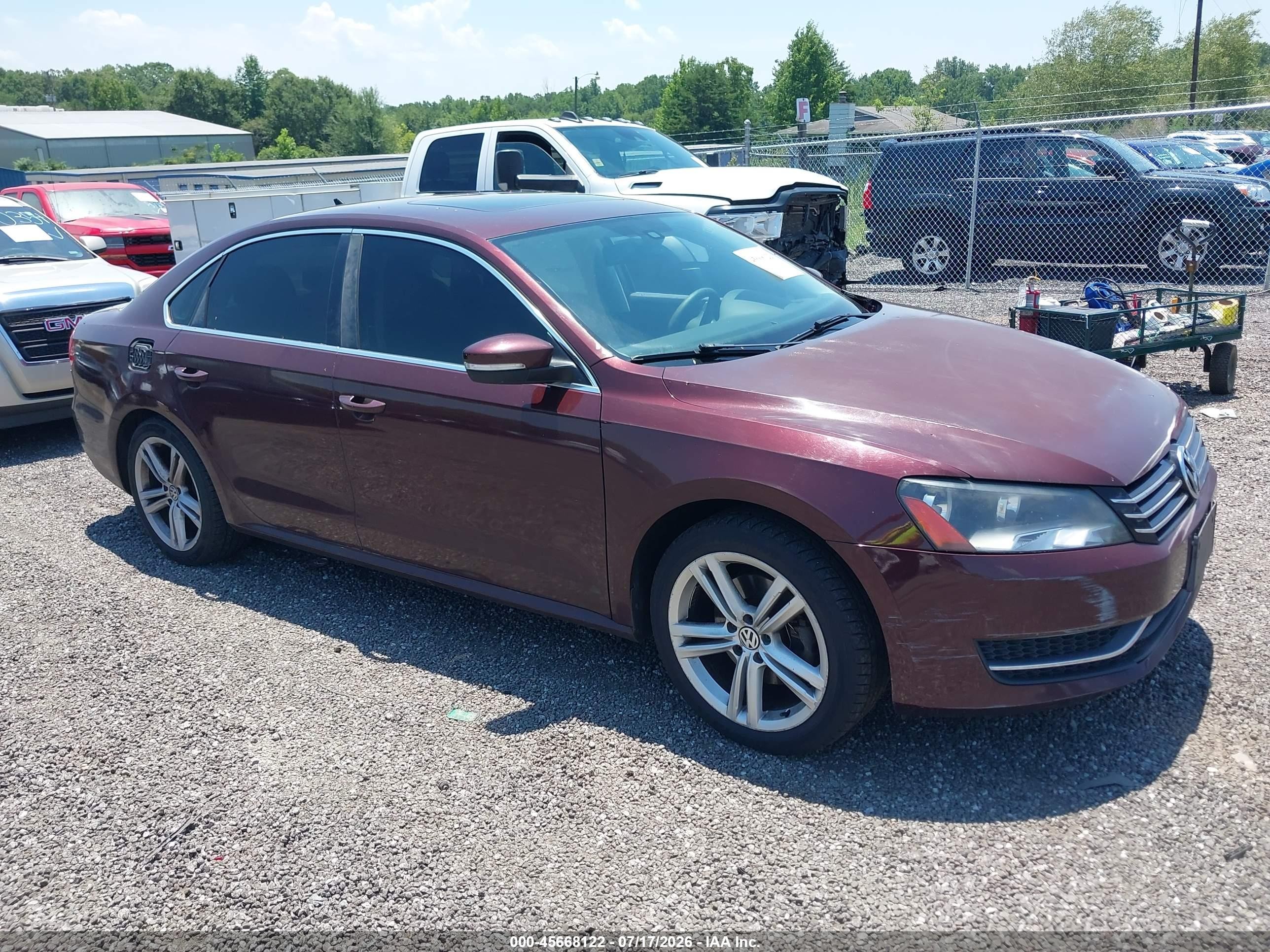 2014 Volkswagen Passat SE, VIN 1VWBT7A39EC051873 — Обычный износ