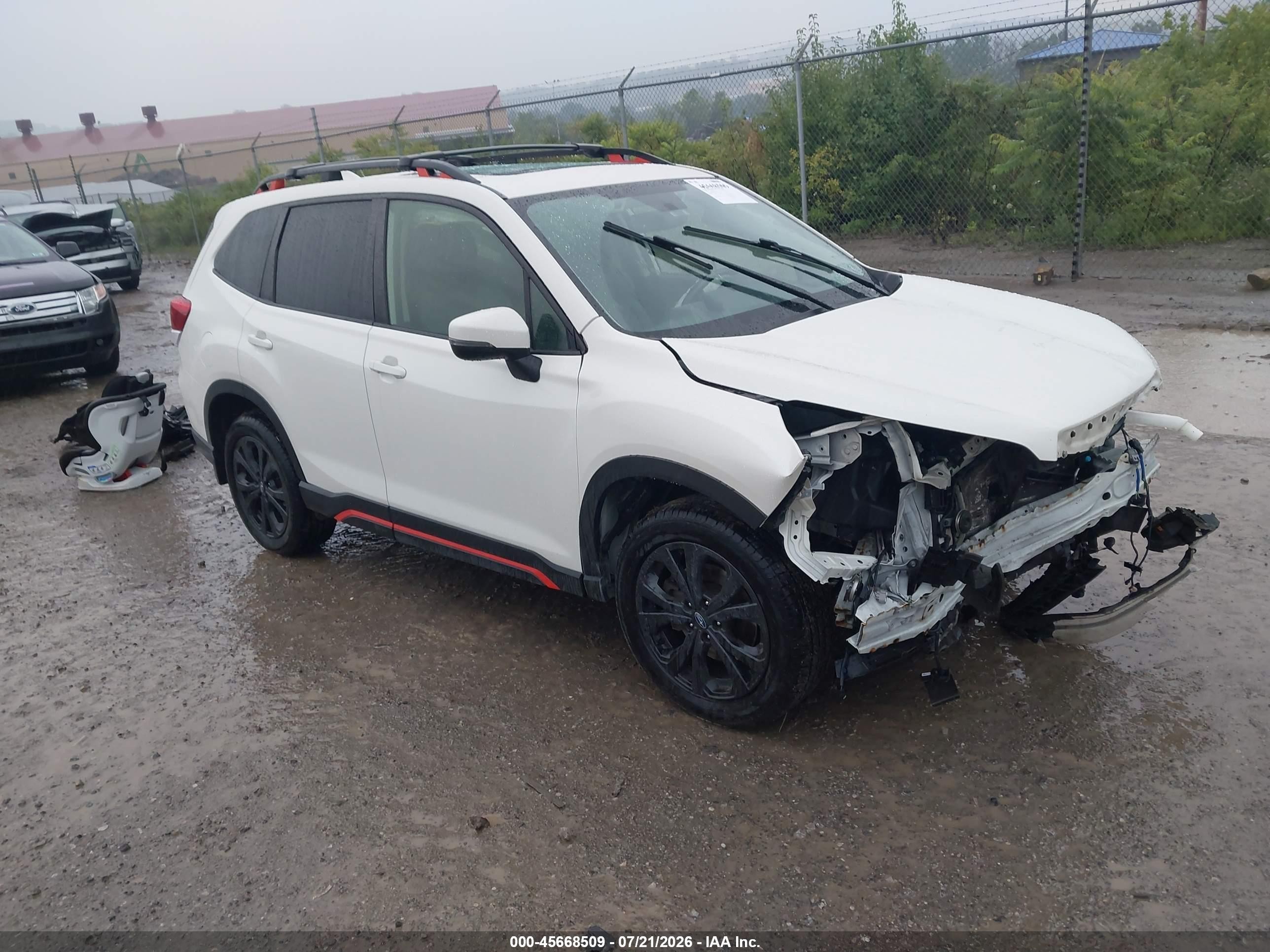 2020 Subaru Forester Special Sports, VIN JF2SKAMC9LH447849 — Перед
