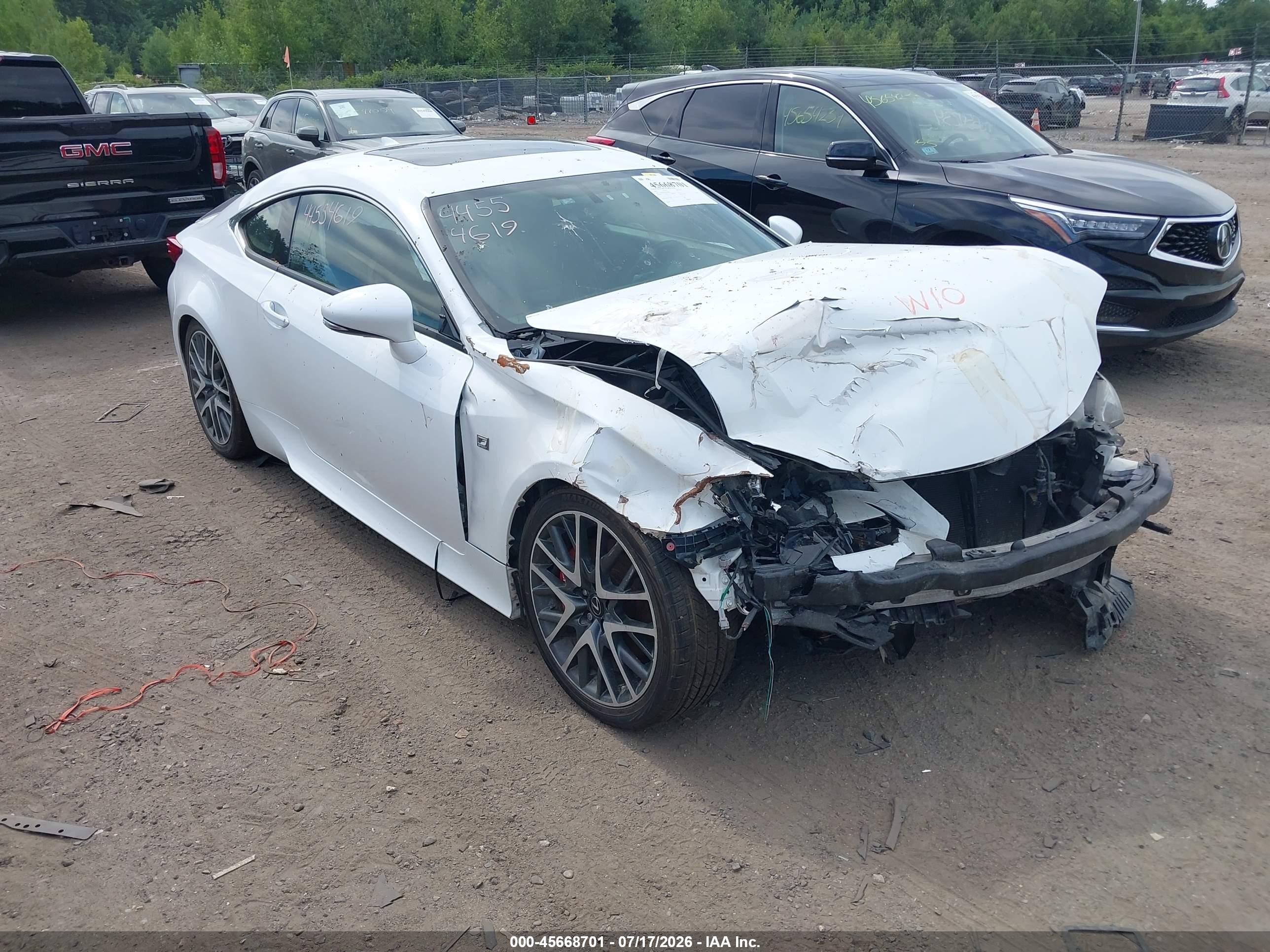 2015 Lexus RC 350 F Sport, VIN JTHSE5BC2F5002888 — Front end