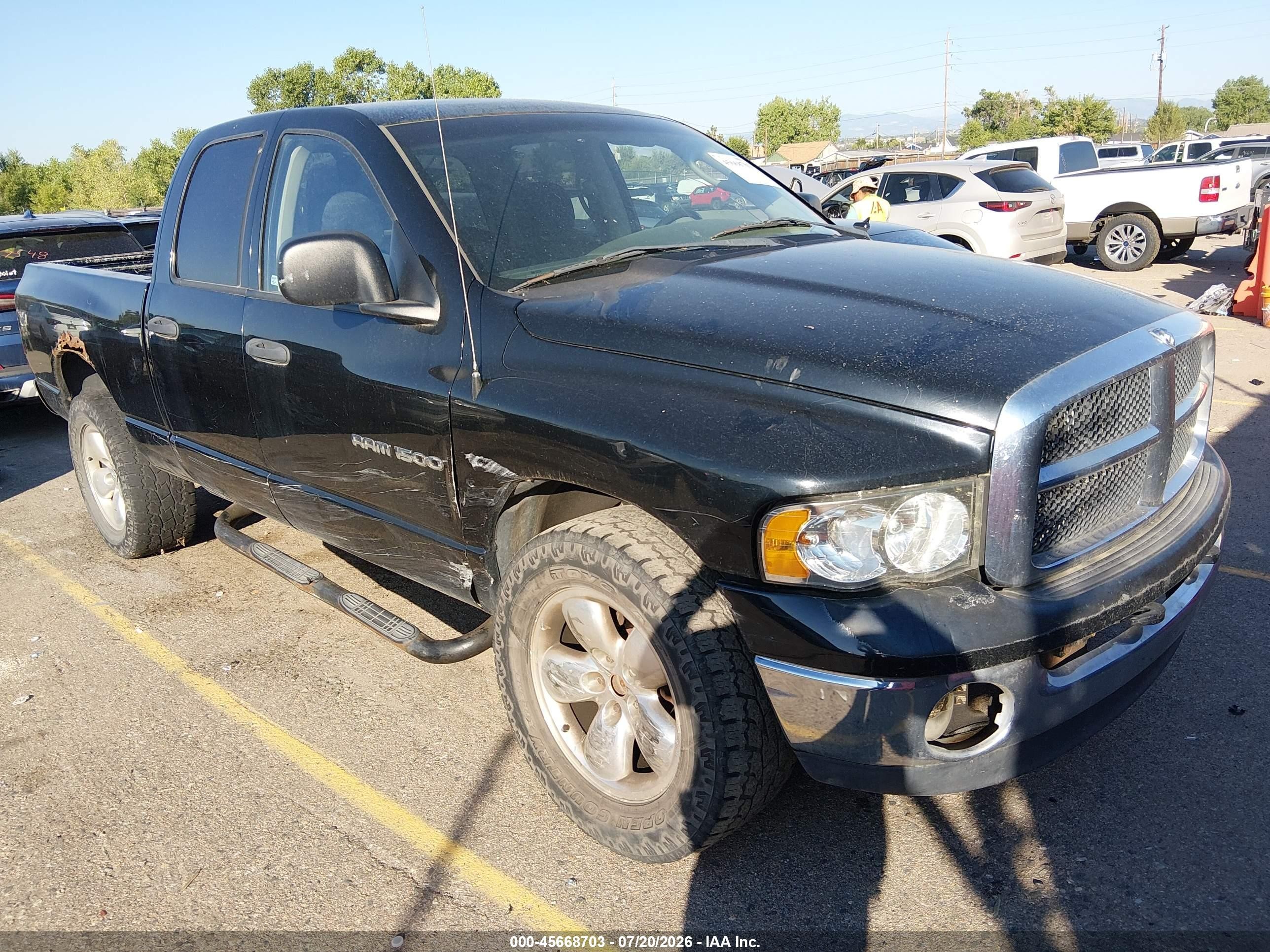 2003 Dodge 1500, VIN 1D3HU18Z33J508033 — Front end