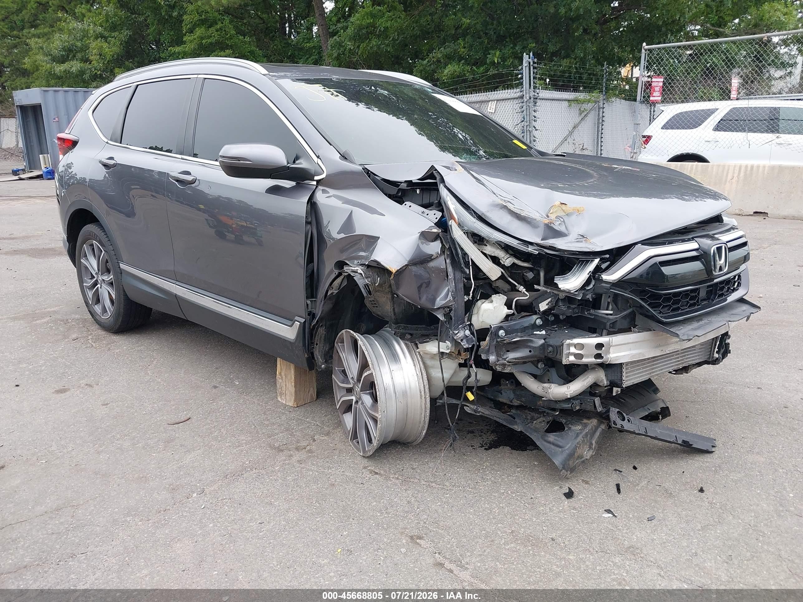 2021 Honda CR-V Touring, VIN 2HKRW2H92MH615694 — Front end