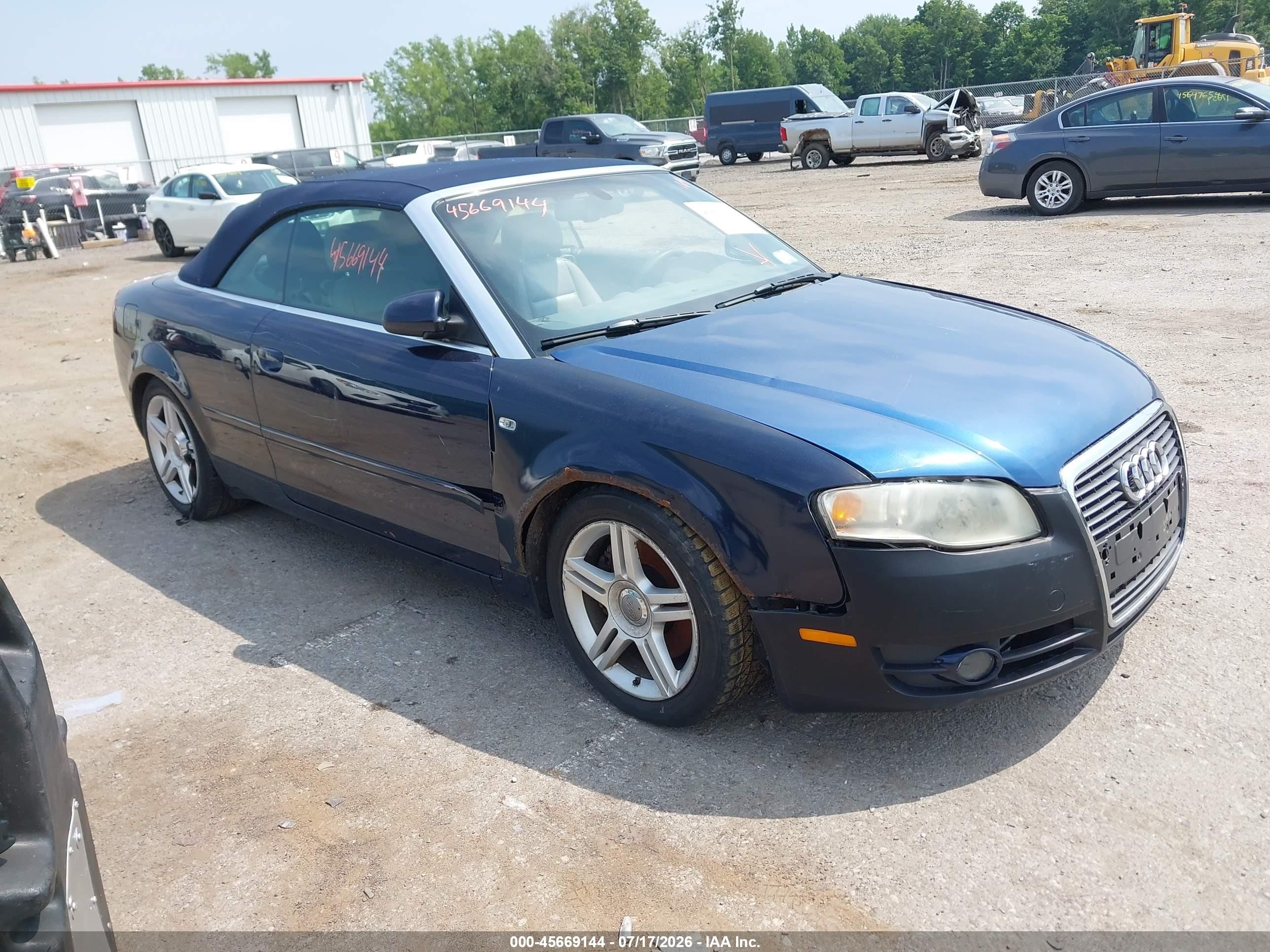 2008 Audi A4 2.0T, VIN WAUDF48H88K004456 — Side