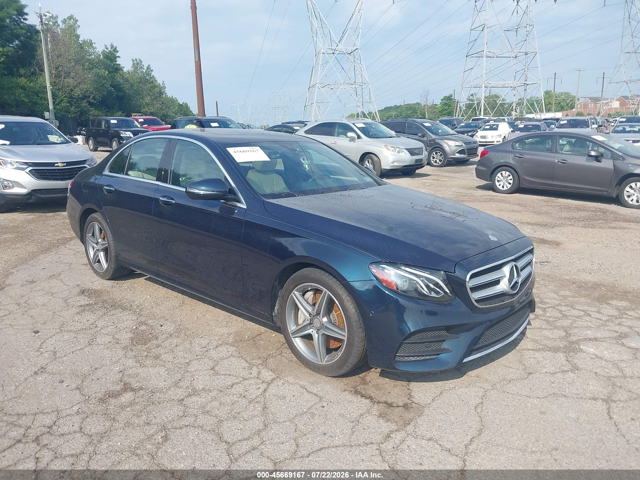 2017 Mercedes-Benz E 300 Luxury, VIN WDDZF4KB5HA085005 — All over