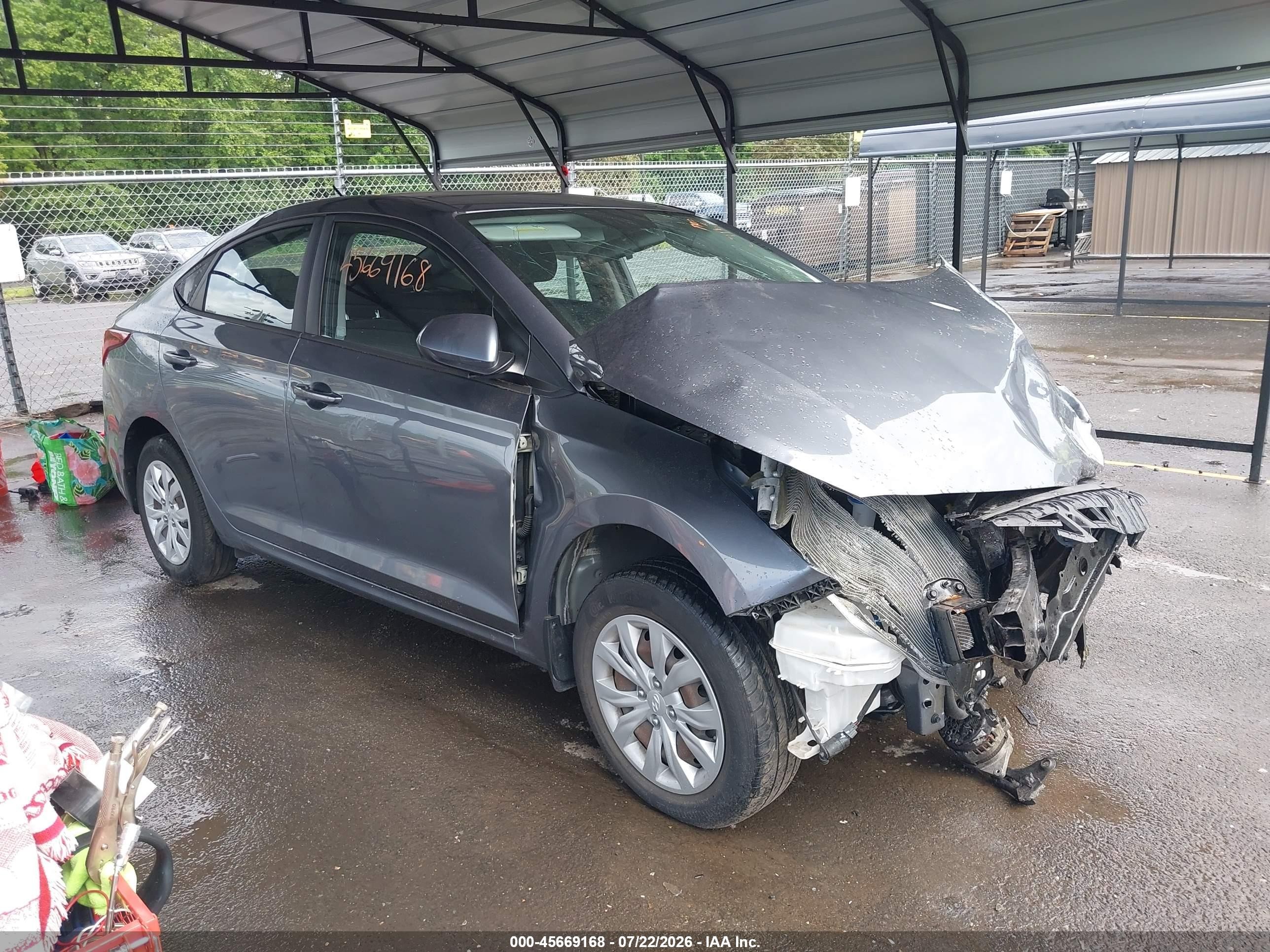 2019 Hyundai Accent SE, VIN 3KPC24A37KE066126 — Front end
