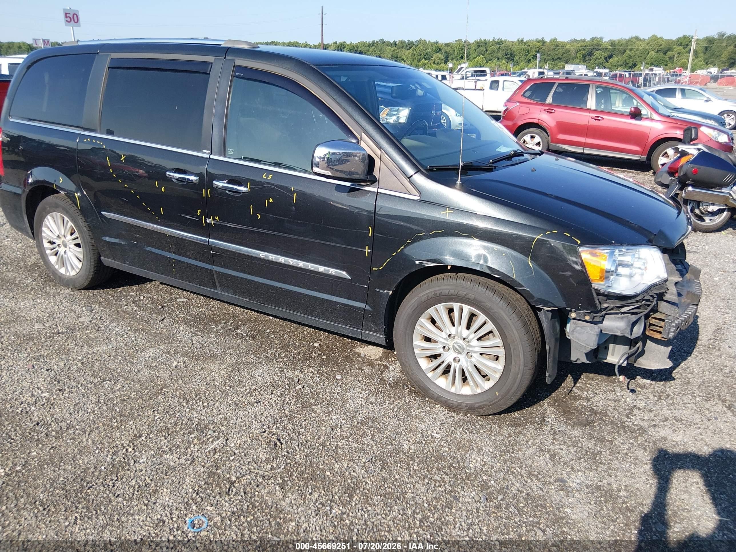 2014 Chrysler Town & Country Limited, VIN 2C4RC1GG2ER228599 — Not stated
