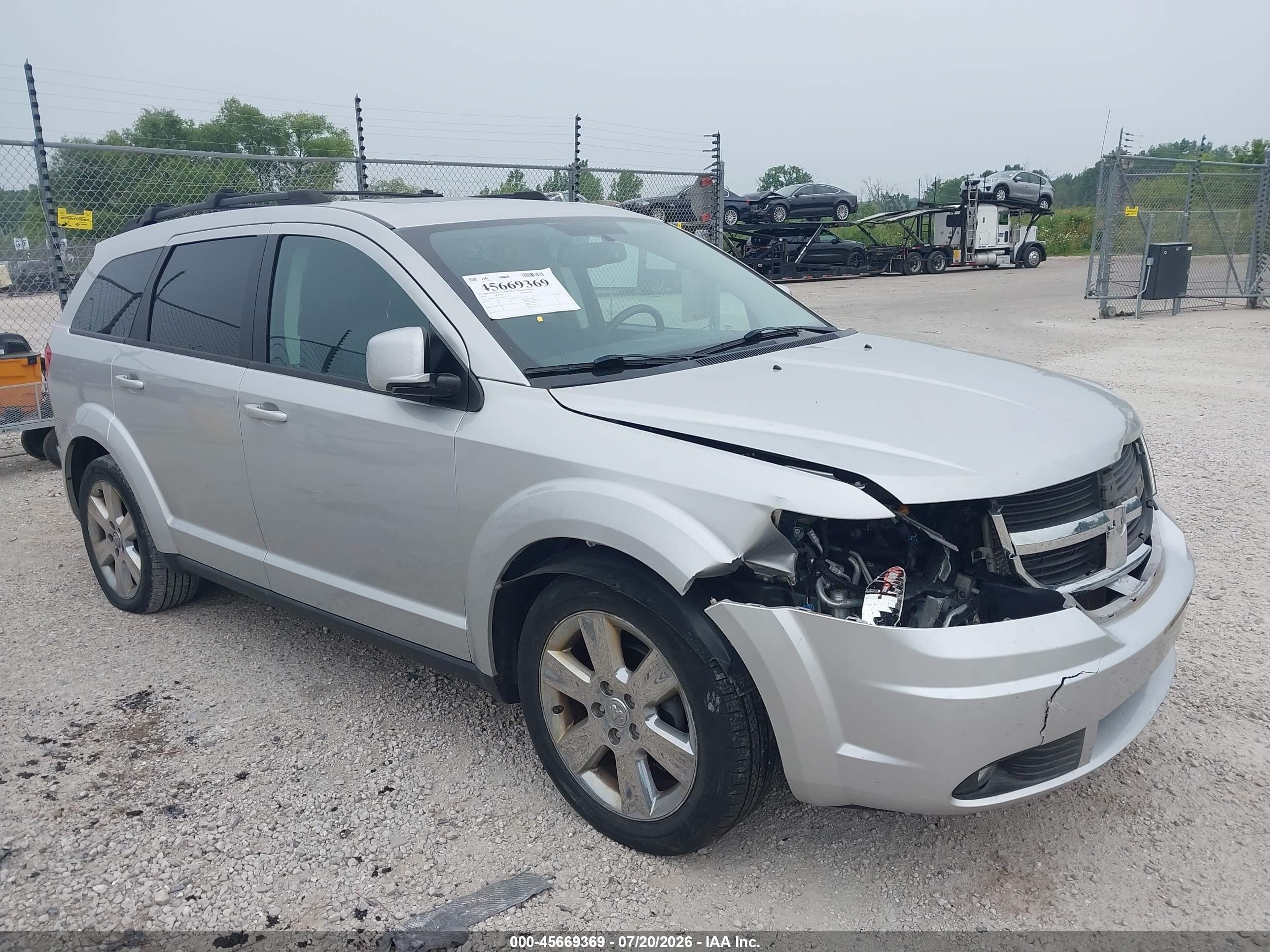 2010 Dodge Journey SXT, VIN 3D4PH5FV9AT139218 — Front end