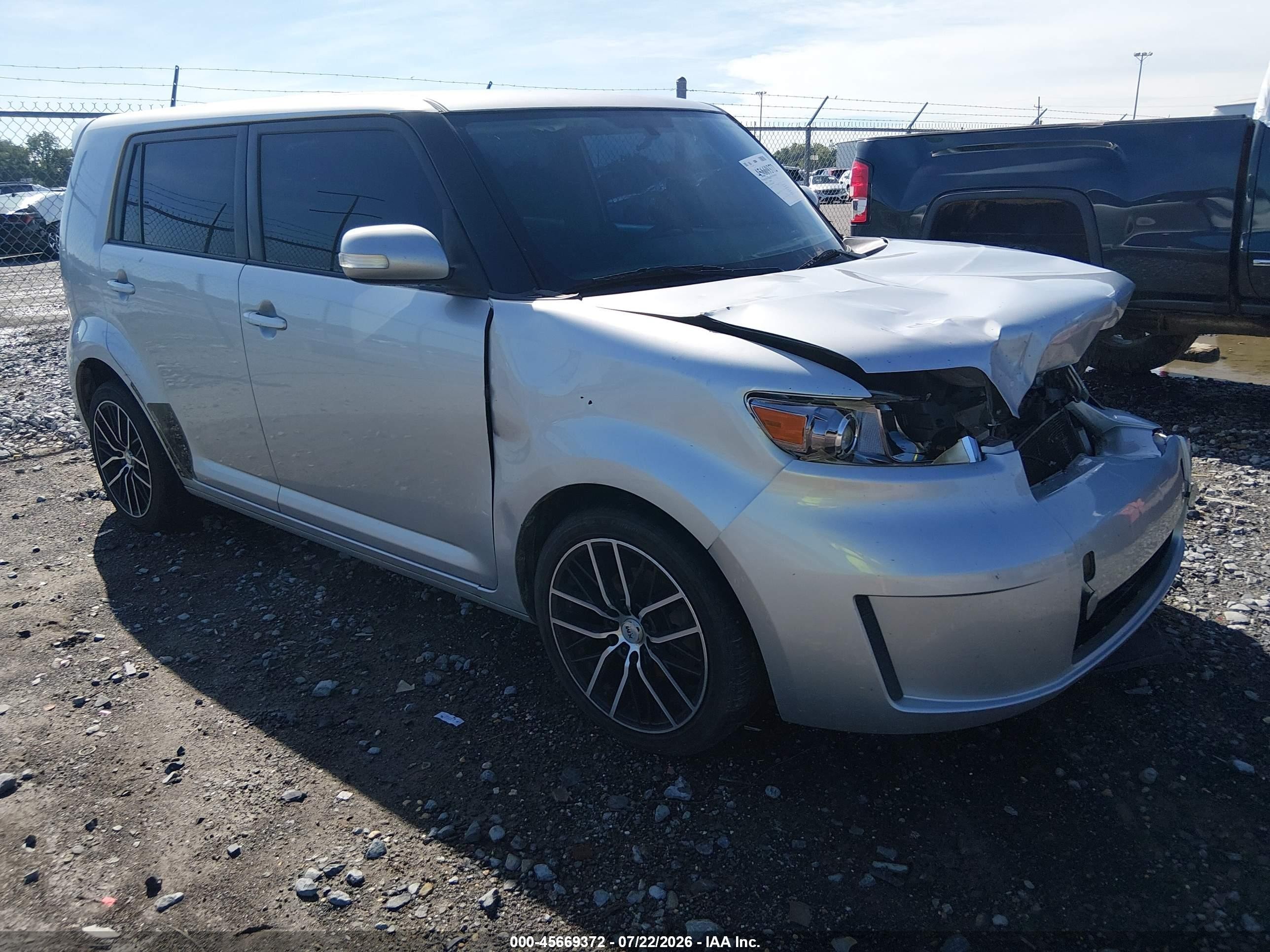 2008 Scion xB, VIN JTLKE50E181000537 — Front end