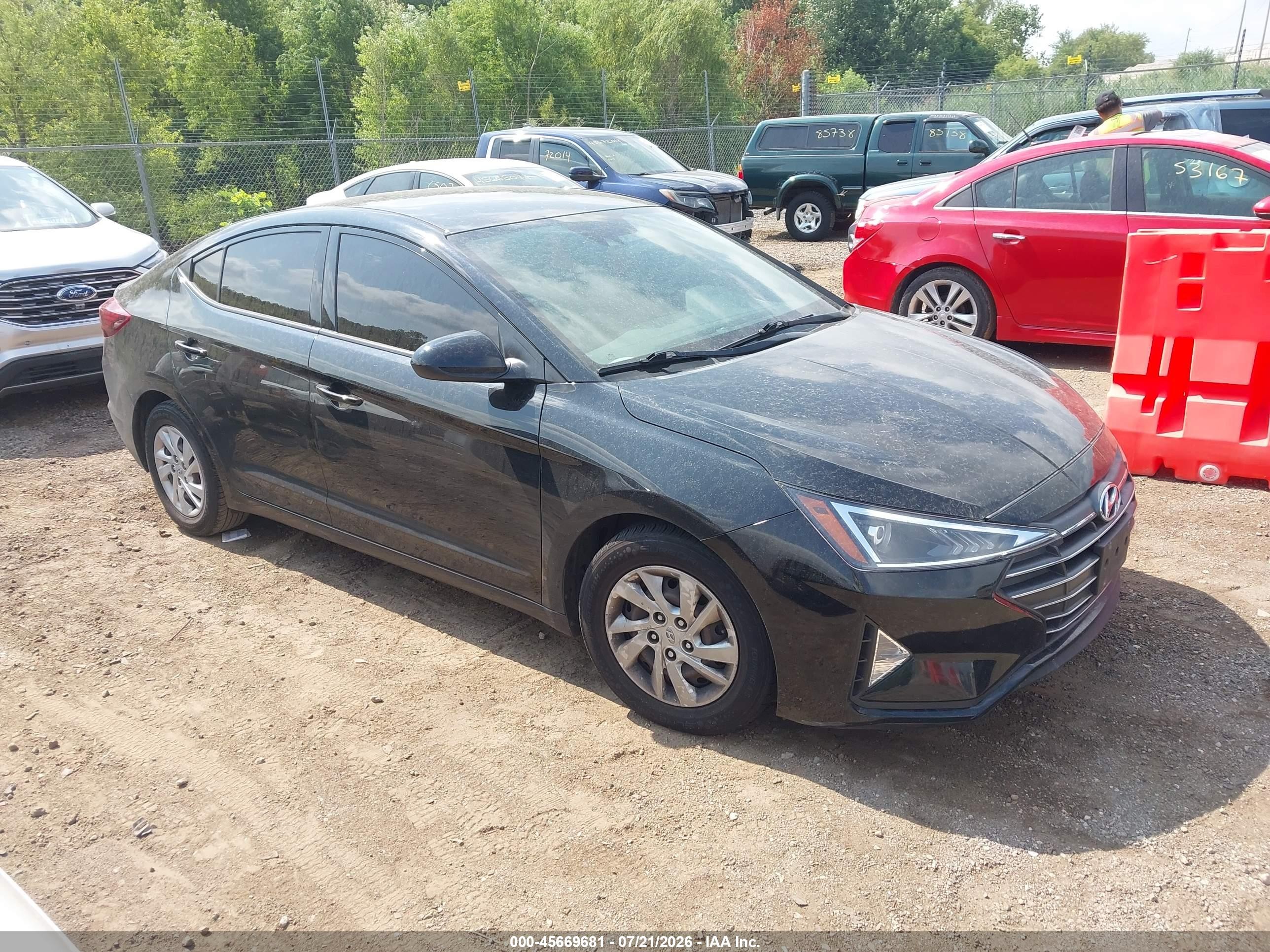 2020 Hyundai Elantra SE, VIN 5NPD74LF3LH530748 — Normal wear