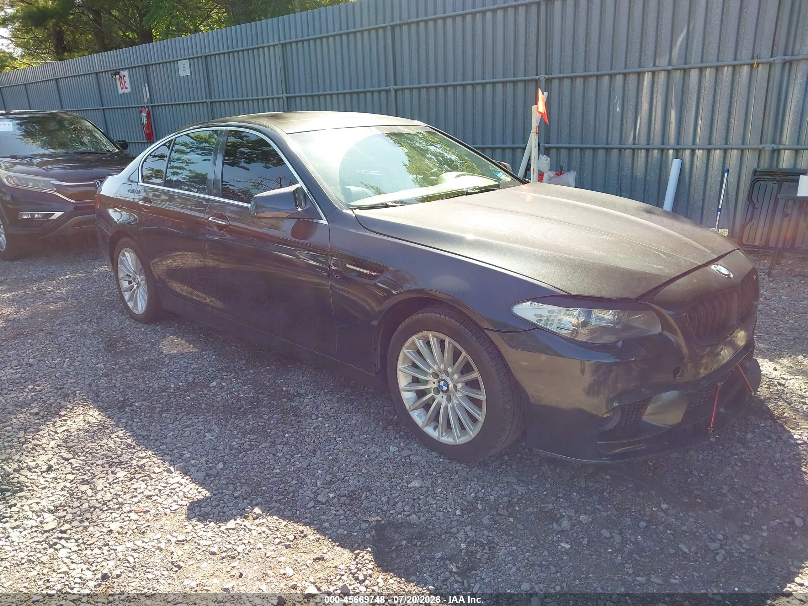2011 BMW 5 Series 535i xDrive, VIN WBAFU7C54BC771333 — Normal wear