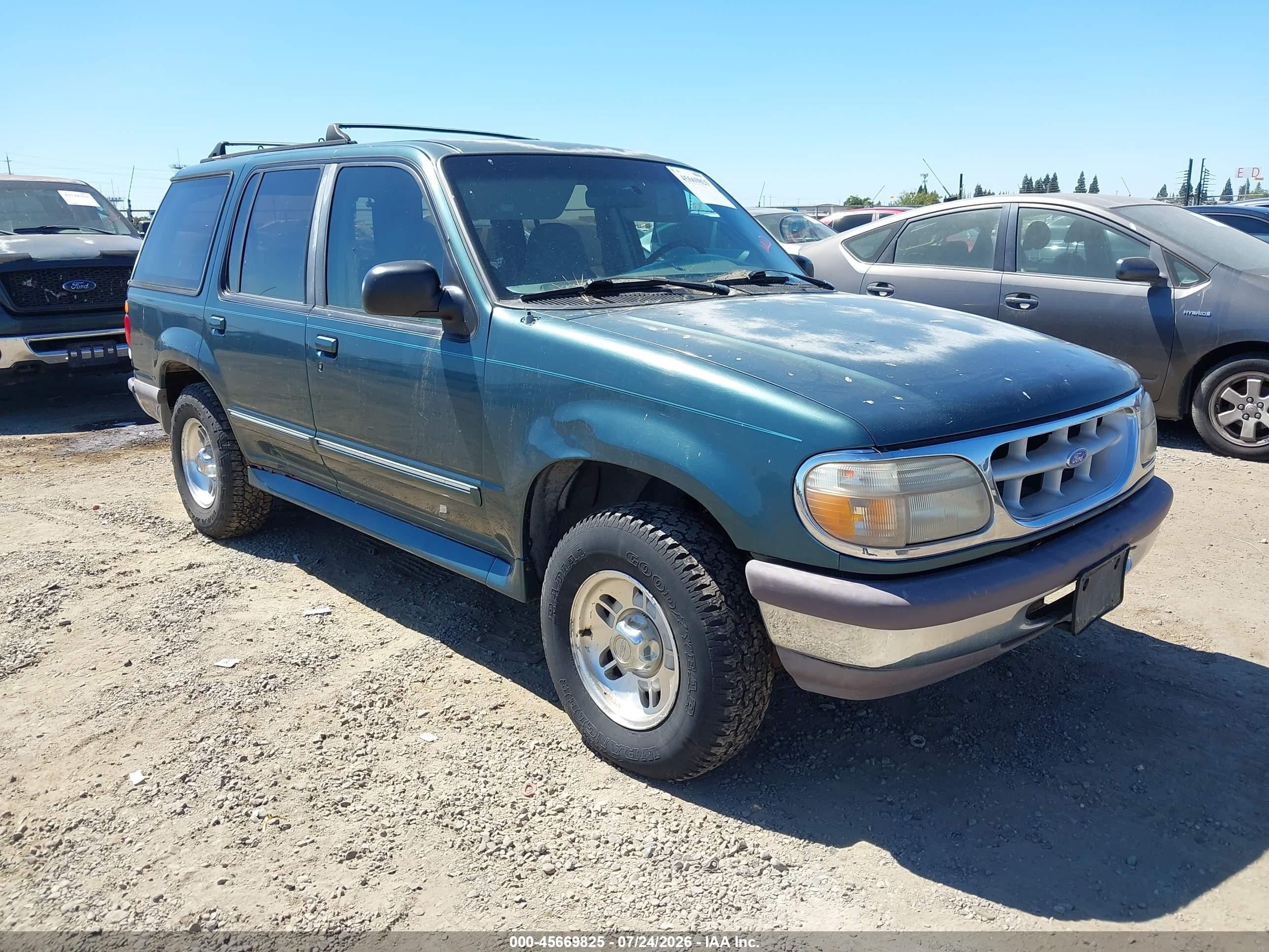 1995 Ford Explorer Eddie Bauer, VIN 1FMDU34X1SZB87466 — Обычный износ