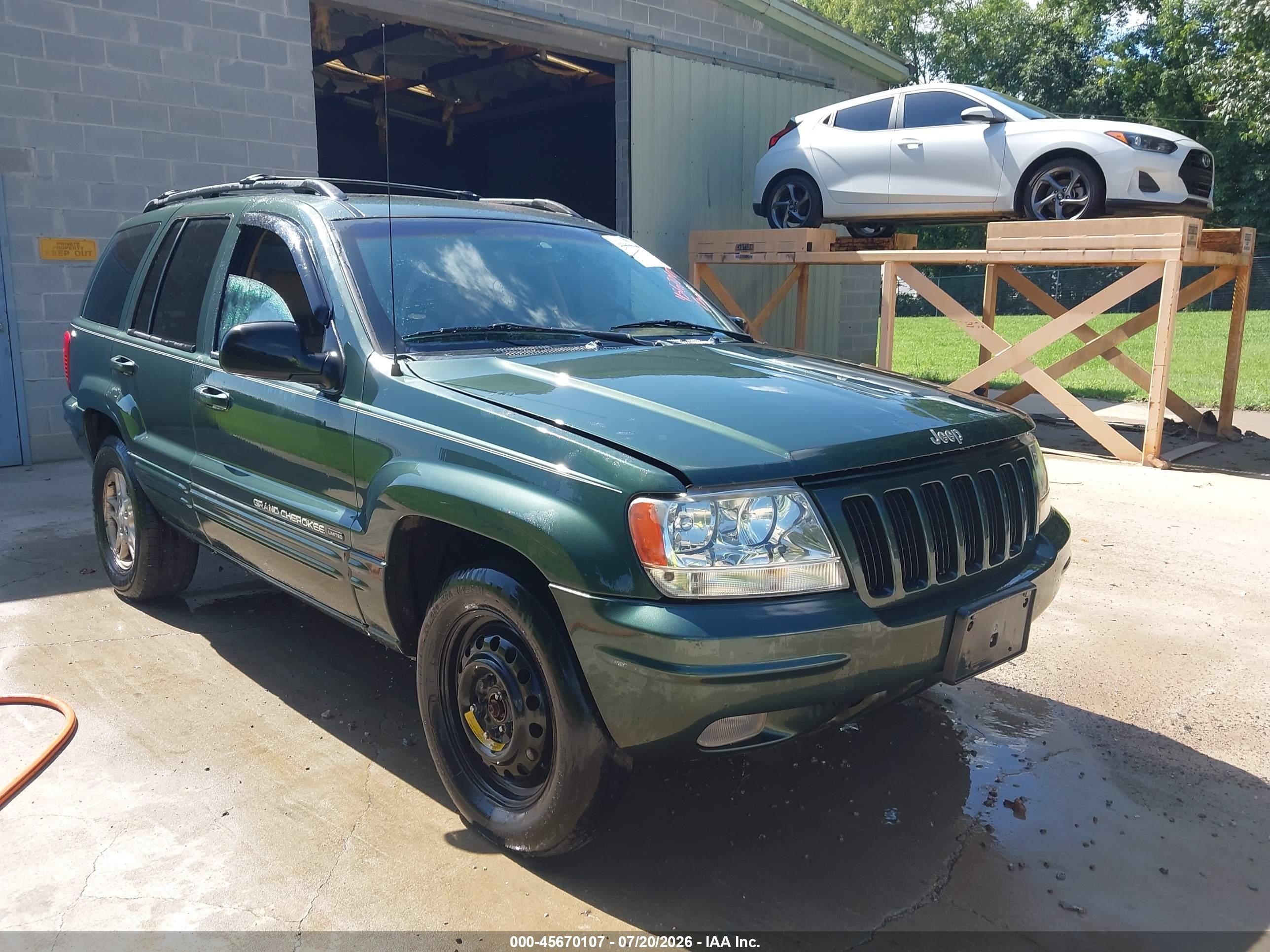 2000 Jeep Grand Cherokee Limited, VIN 1J4GW58S5YC390629 — Normal wear