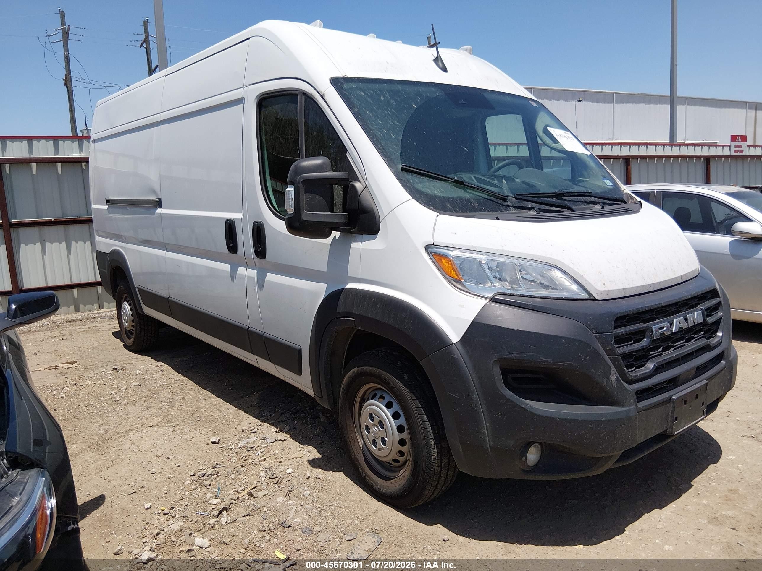 2026 Ram ProMaster Cargo Tradesman, VIN 3C6LRVDG4TE175037 — Roof