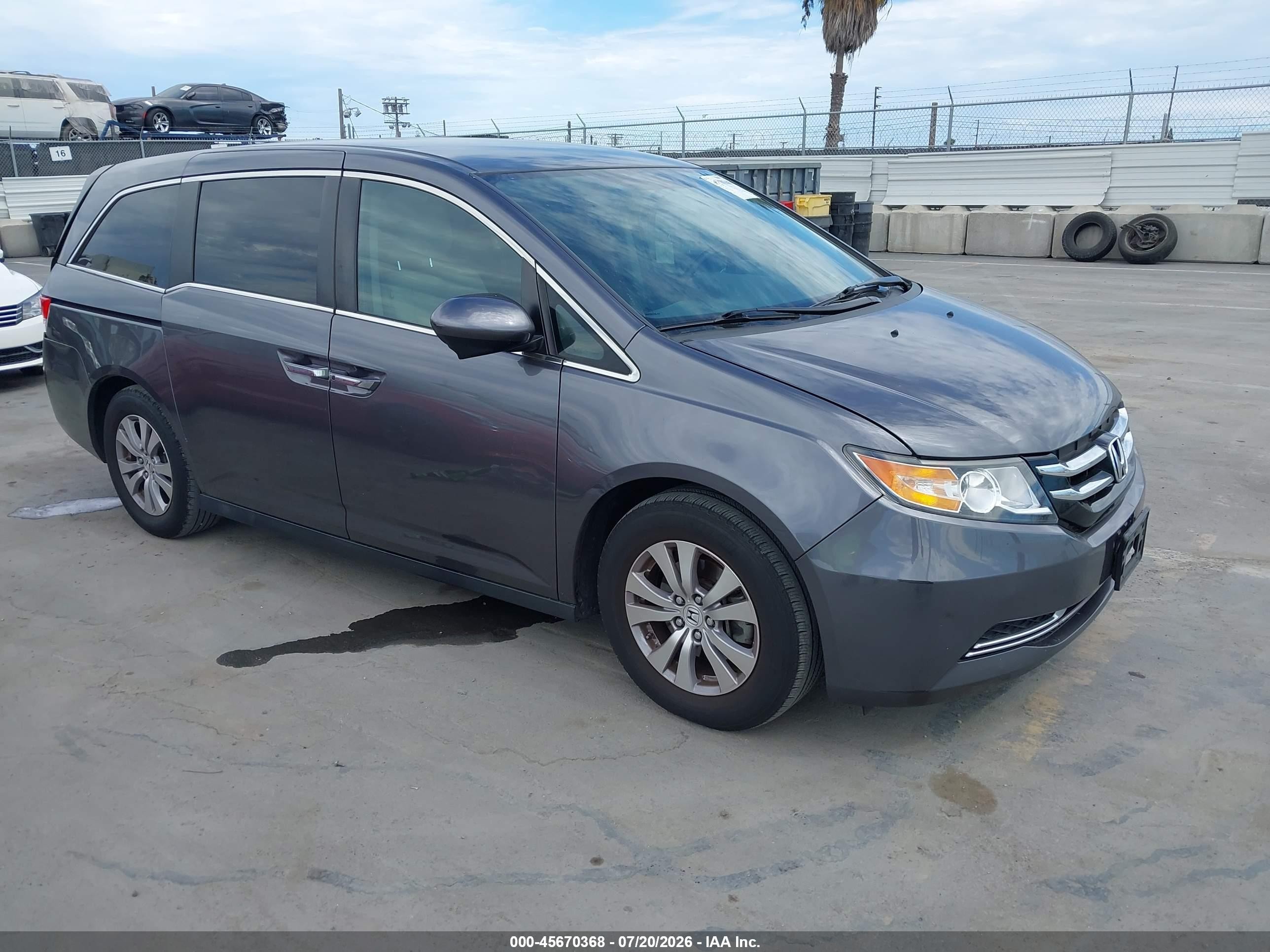 2017 Honda Odyssey SE, VIN 5FNRL5H30HB014780 — All over
