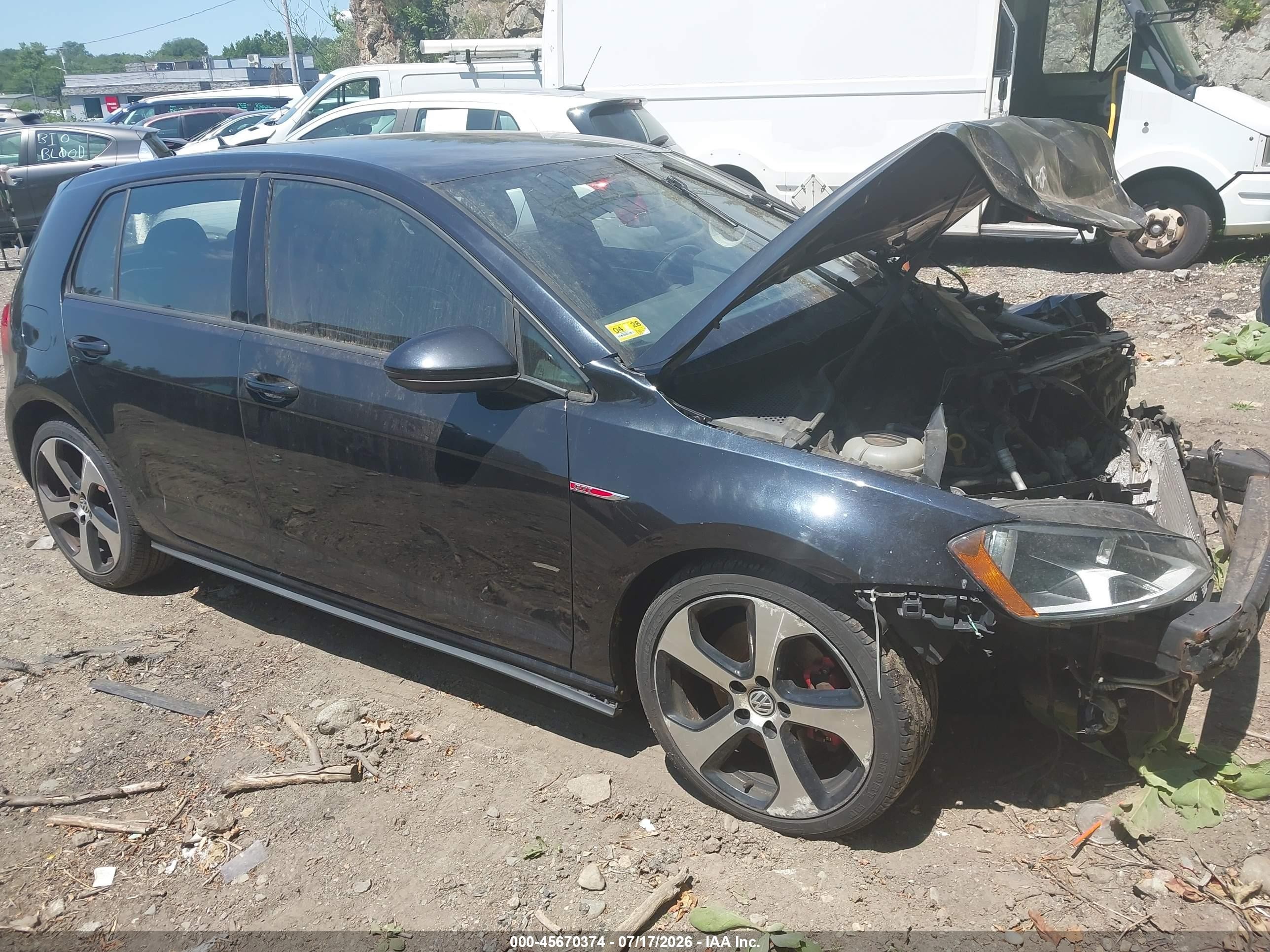 2016 Volkswagen Golf GTI S, VIN 3VW5T7AU0GM065670 — Normal wear