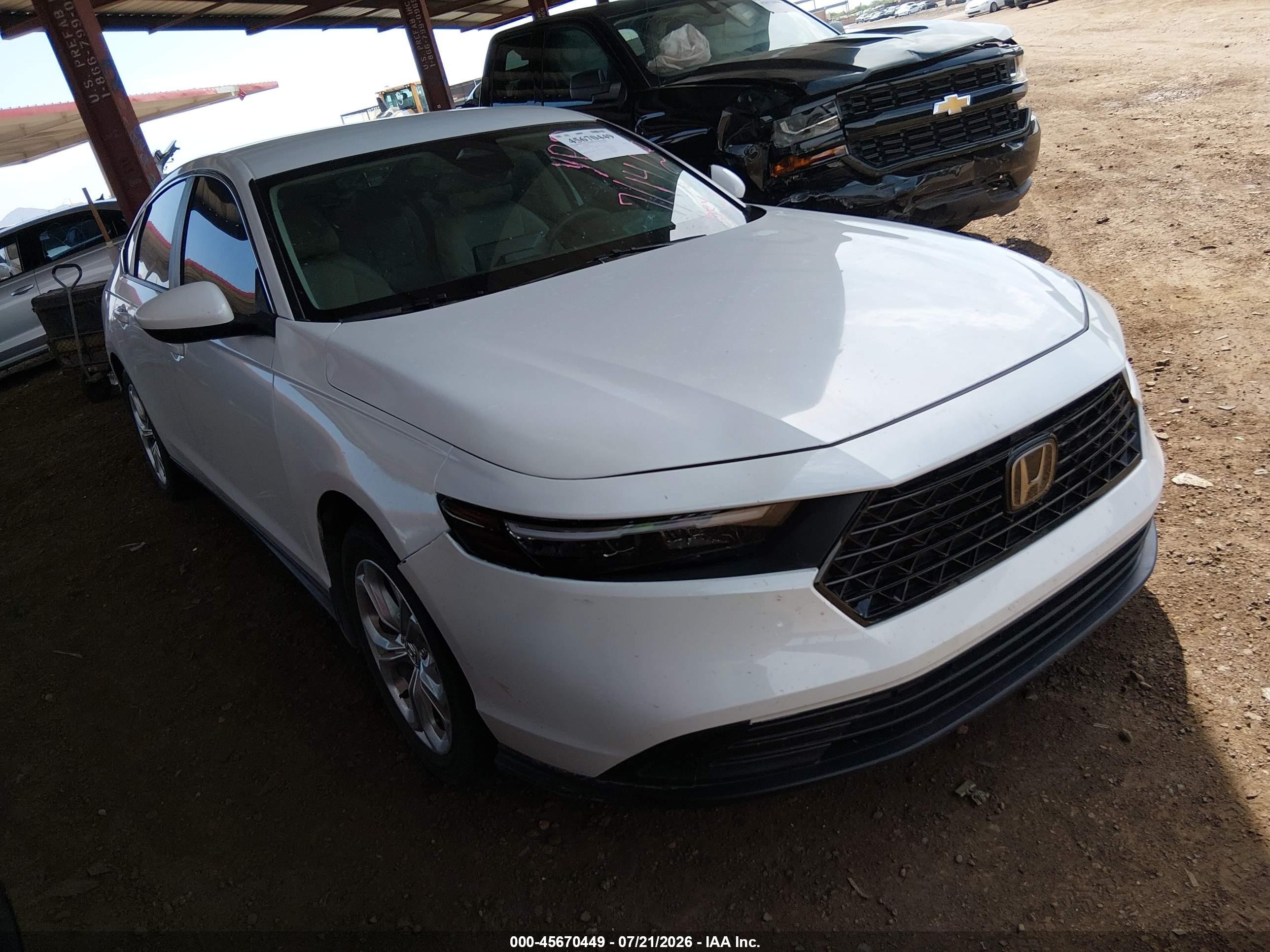 2023 Honda Accord LX, VIN 1HGCY1F28PA042538 — Бок