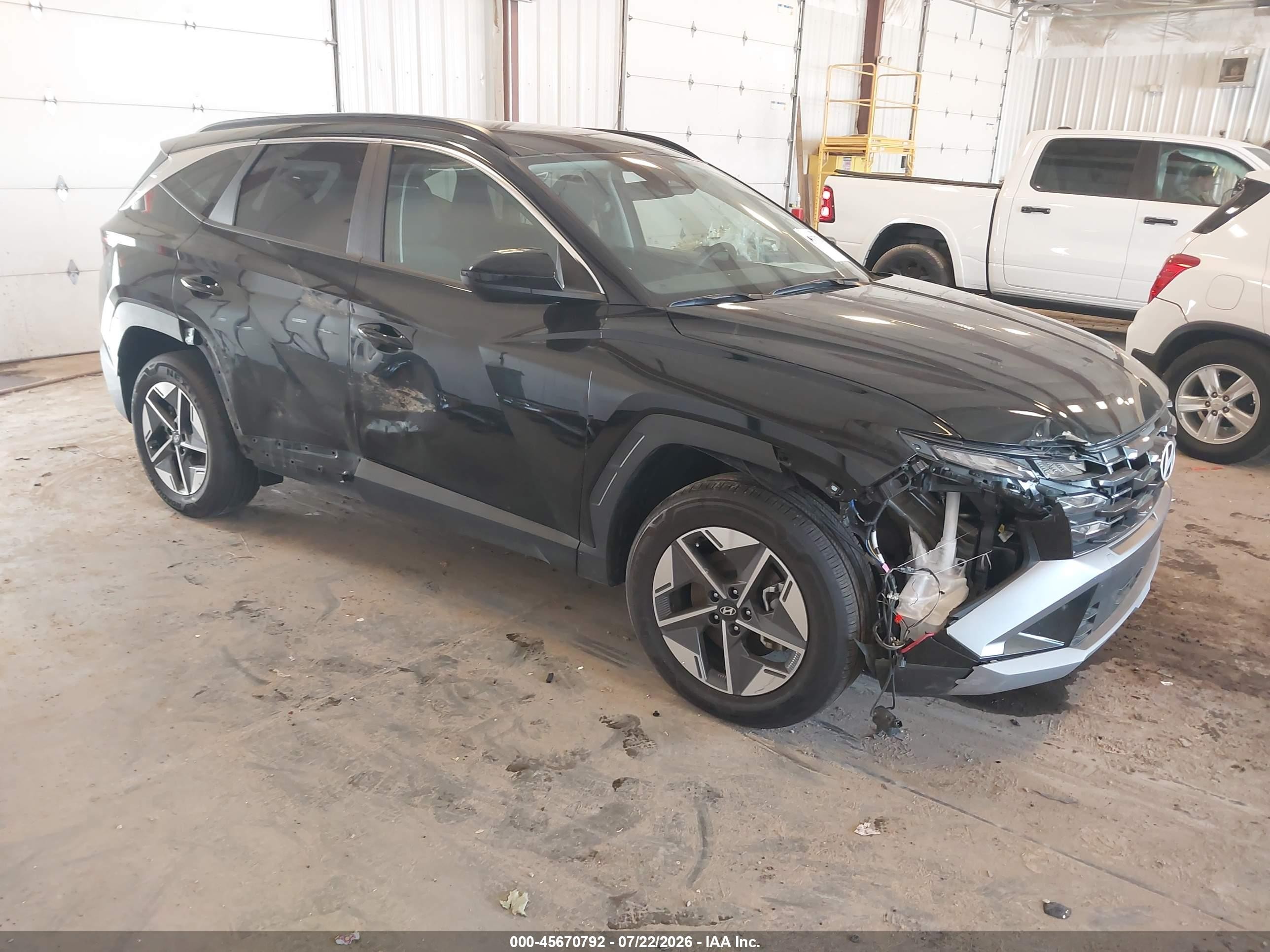 2026 Hyundai Tucson SEL, VIN KM8JBDD10TU429656 — Front end