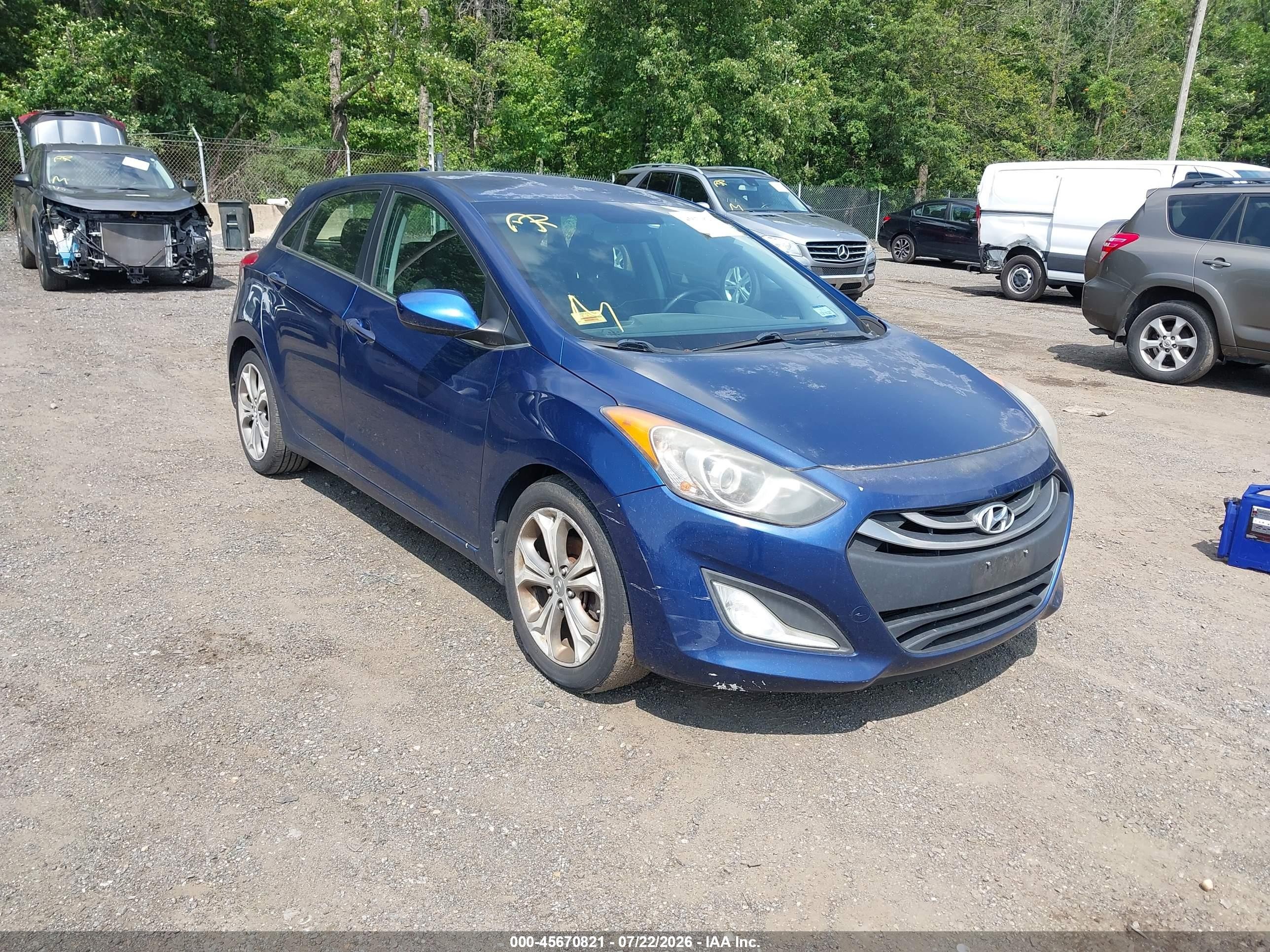 2013 Hyundai Elantra, VIN KMHD35LE3DU082975 — Normal wear