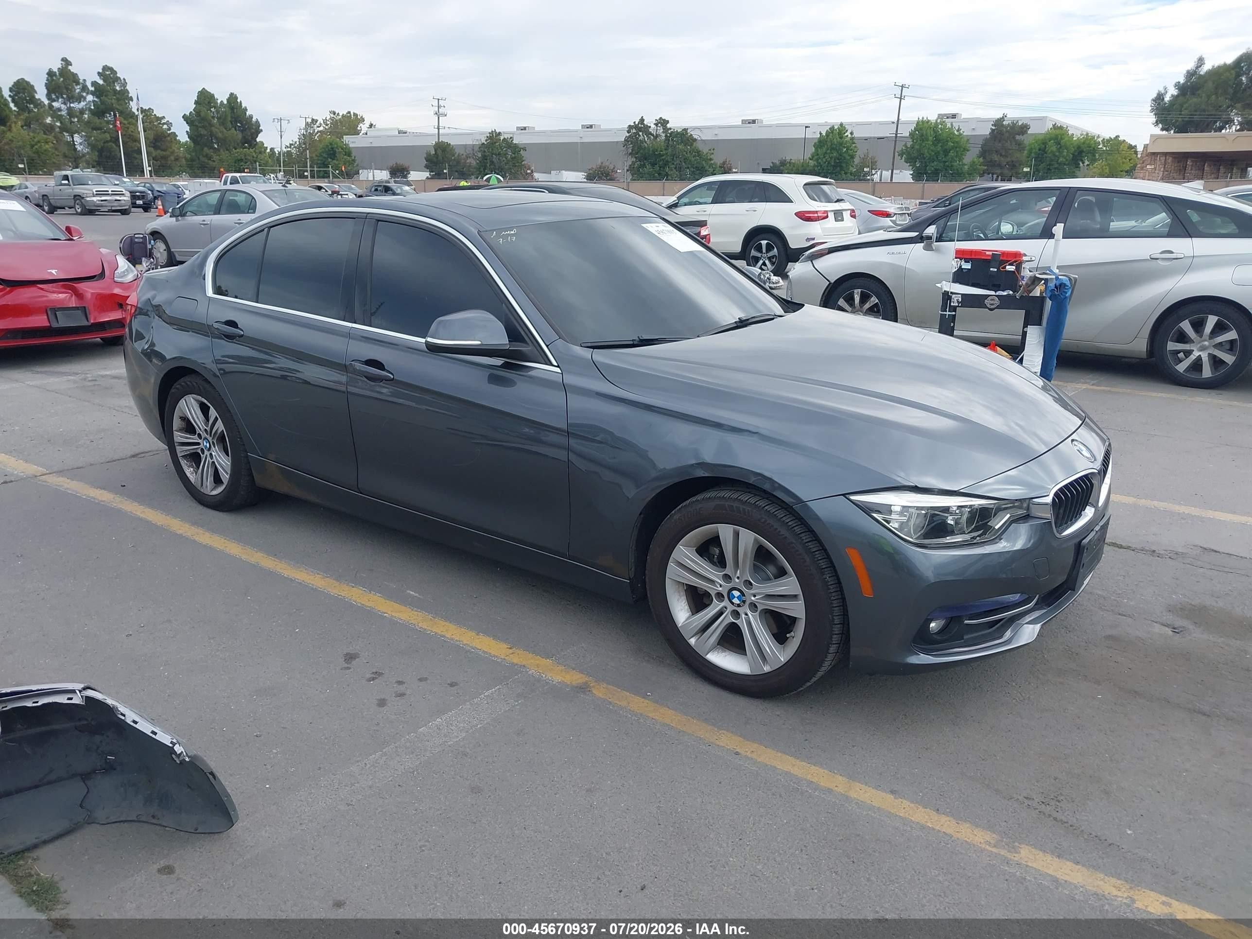 2018 BMW 3 Series 330i, VIN WBA8B9G50JNU98401 — Roof