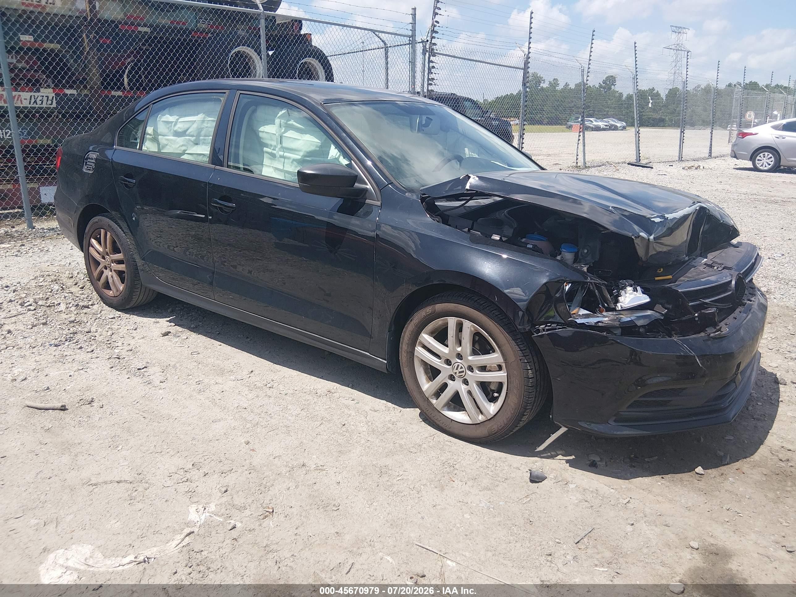 2015 Volkswagen Jetta S, VIN 3VW2K7AJ7FM355351 — Front end