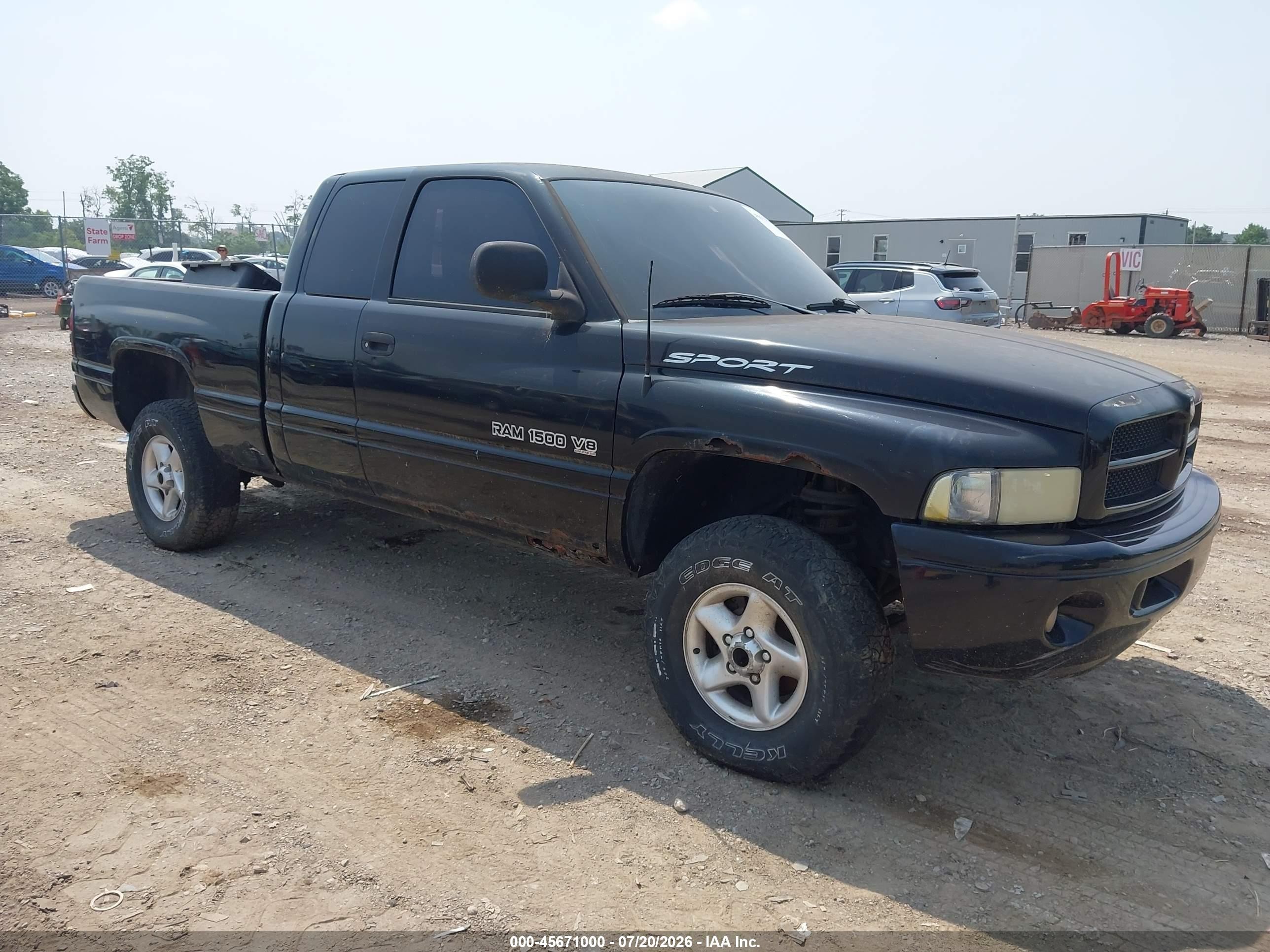 2001 Dodge 1500, VIN 1B7HF13Z21J231186 — Side