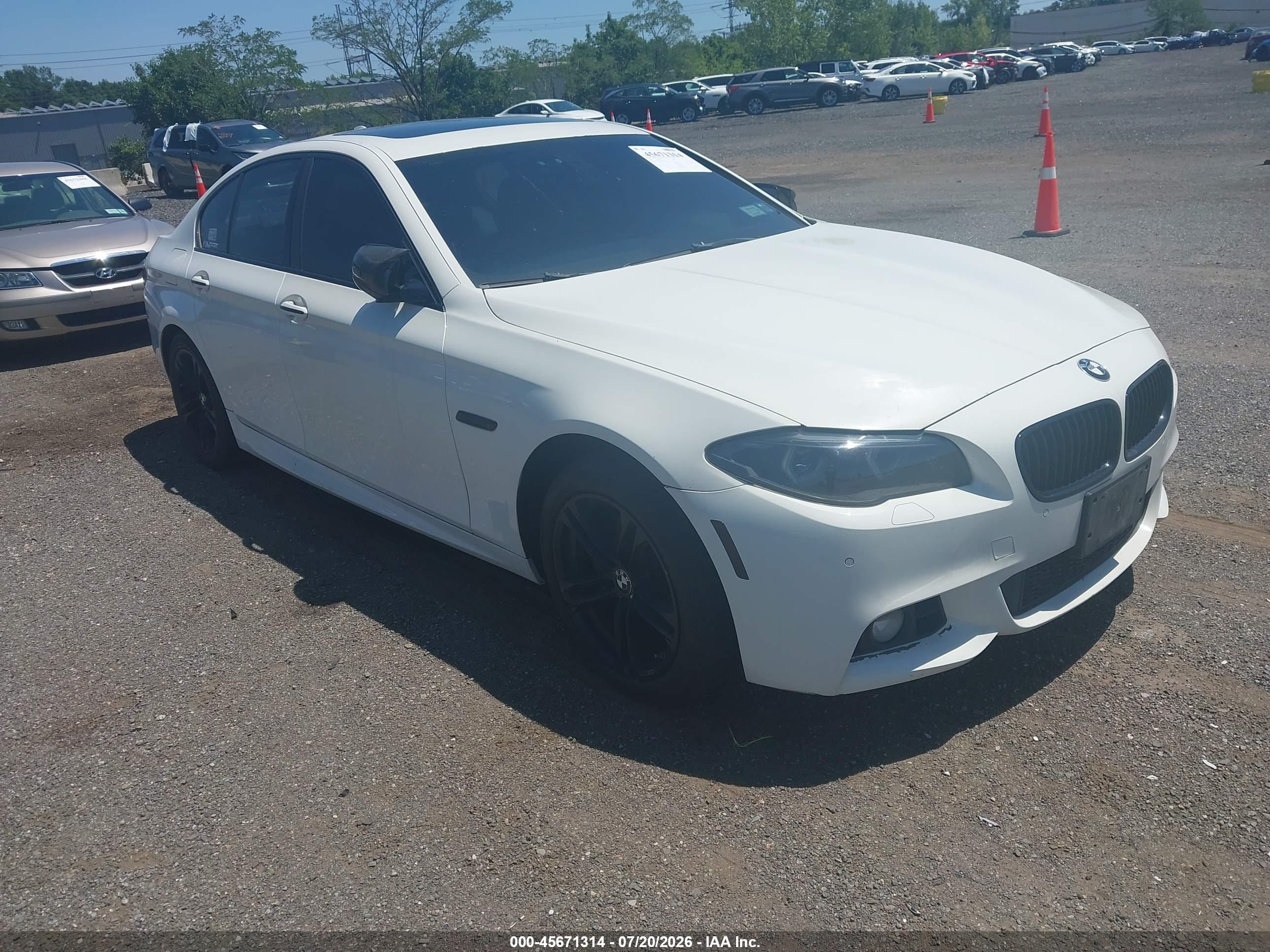 2014 BMW 5 Series 528i xDrive, VIN WBA5A7C50ED612280 — Normal wear