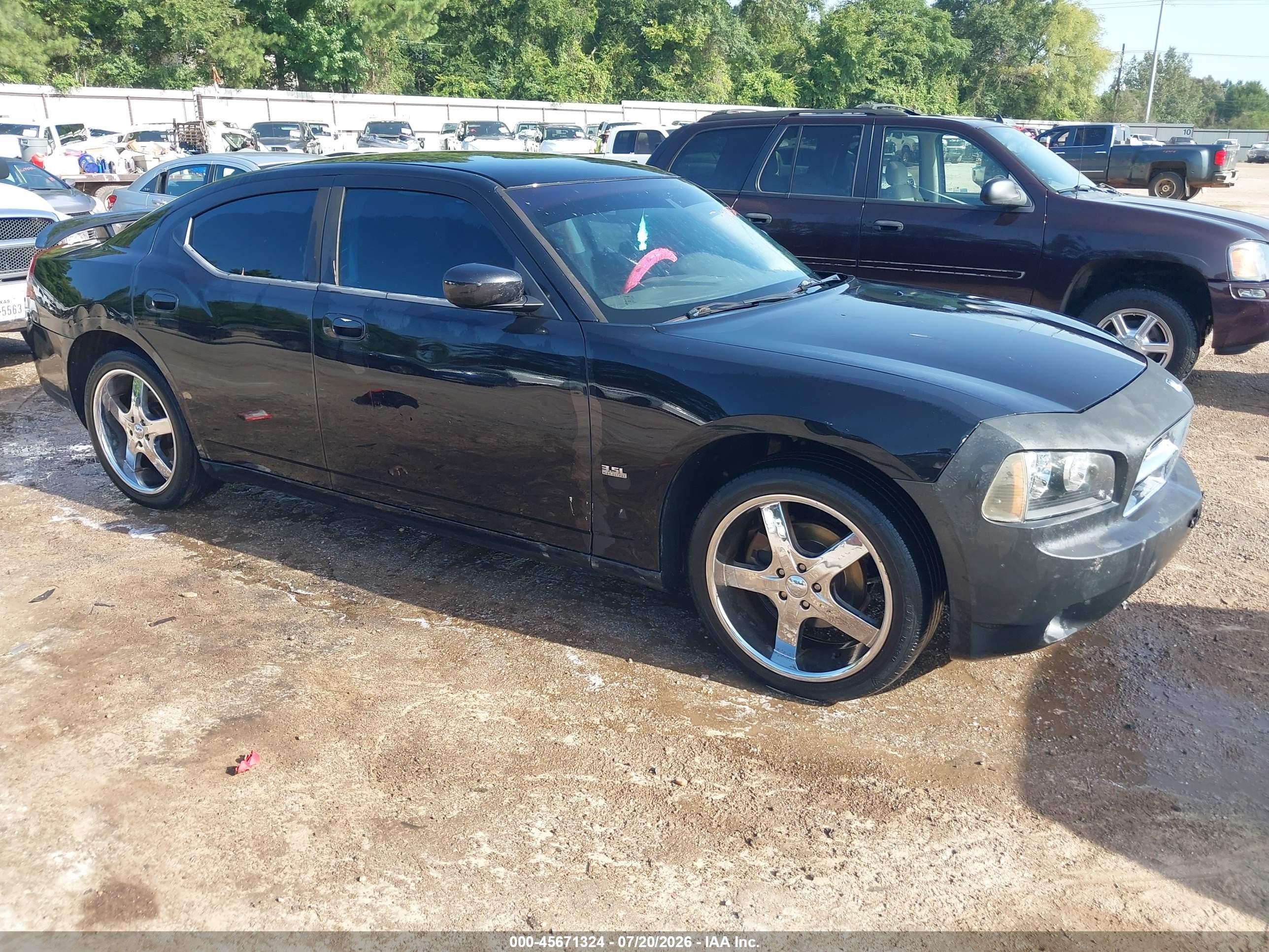 2010 Dodge Charger 3.5L, VIN 2B3CA2CV0AH316719 — Normal wear