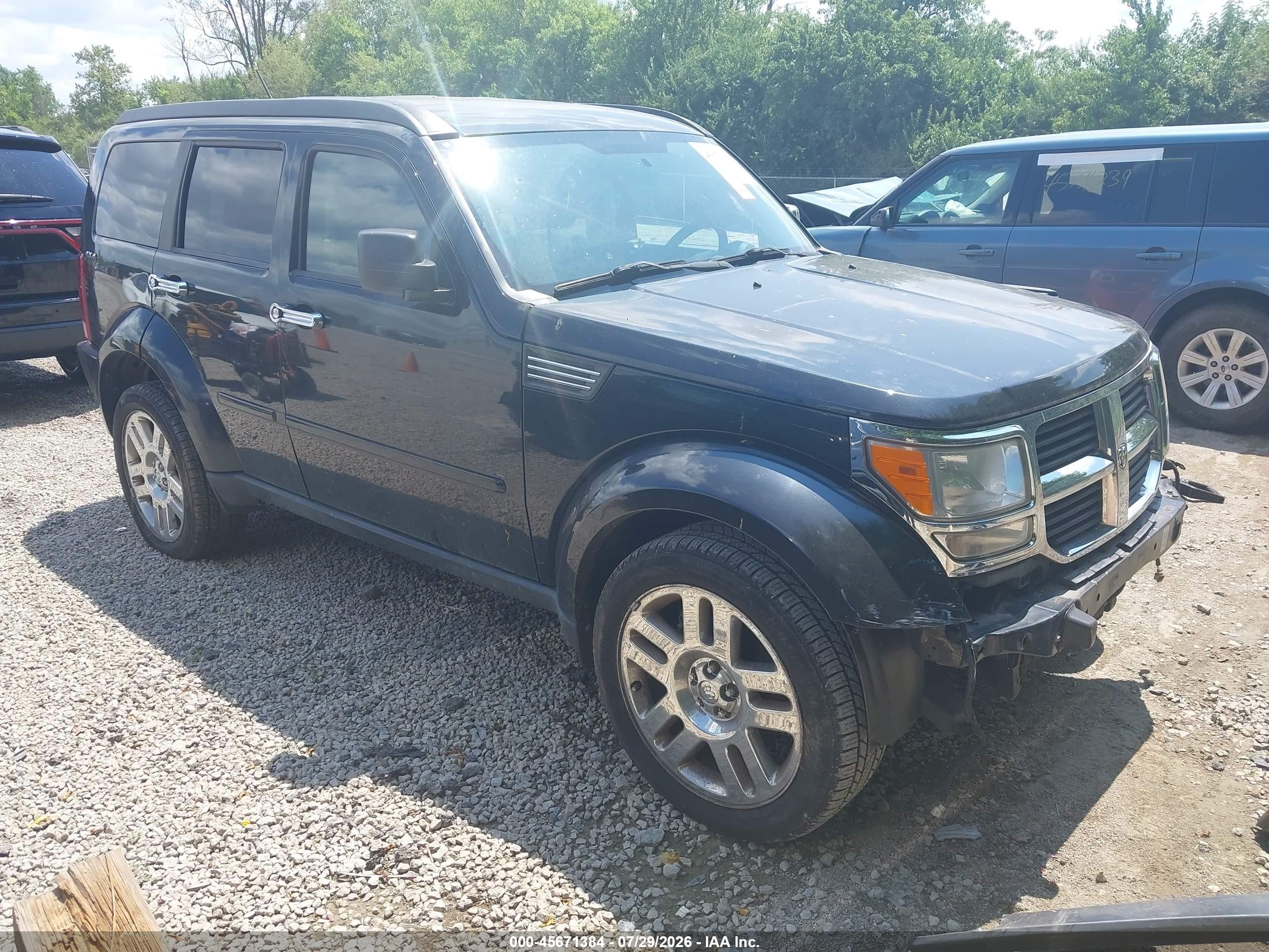 2010 Dodge Nitro SE, VIN 1D4PU2GK7AW144698 — Side