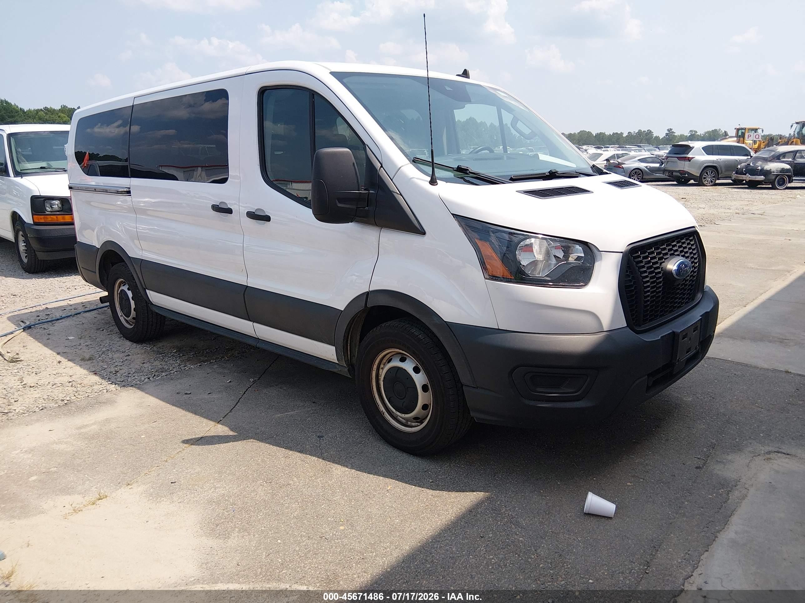 2022 Ford Transit Passenger XL, VIN 1FMZK1Y81NKA62029 — Normal wear