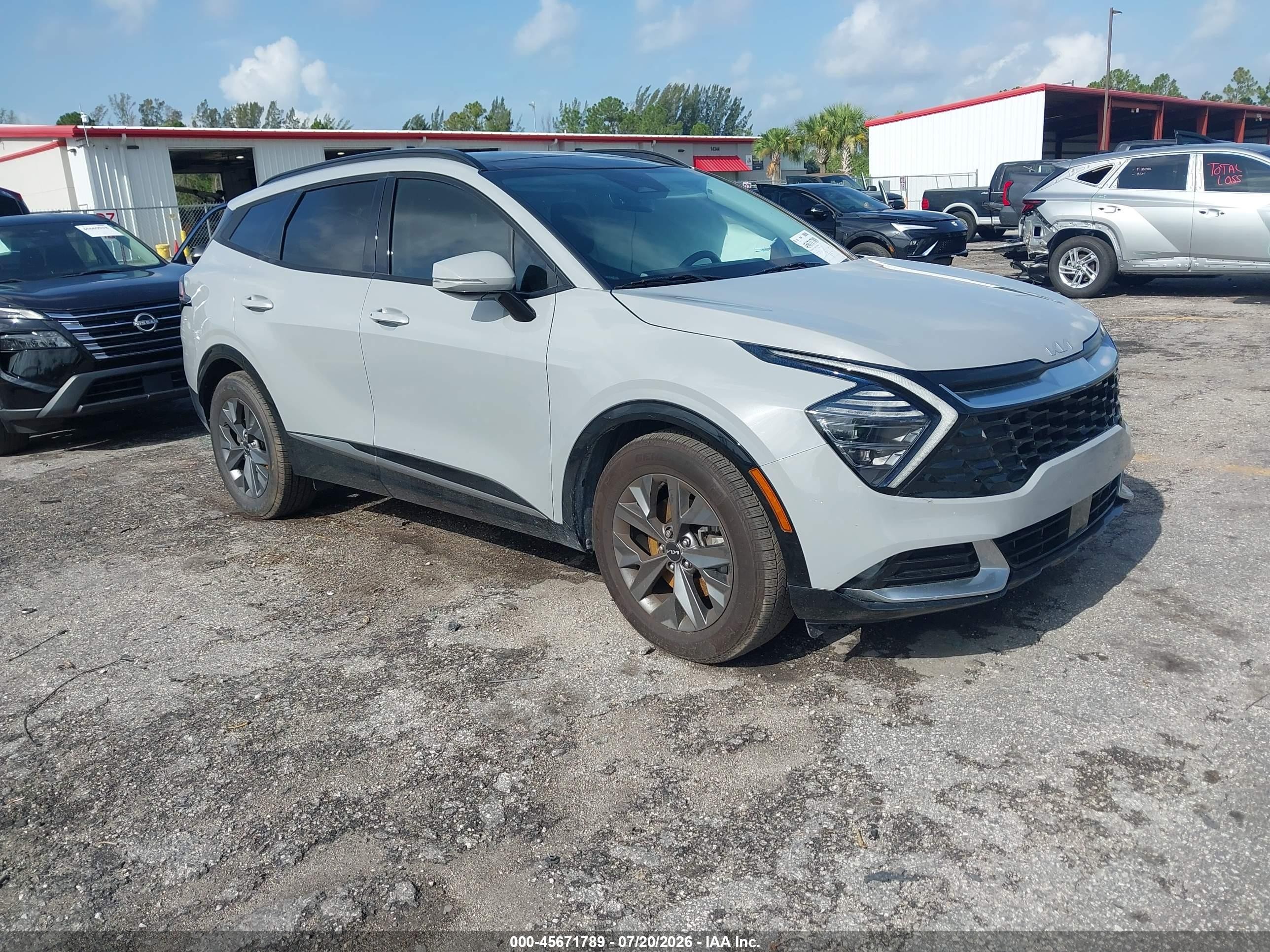2024 Kia Sportage SX, VIN 5XYK43DF8RG196788 — Side