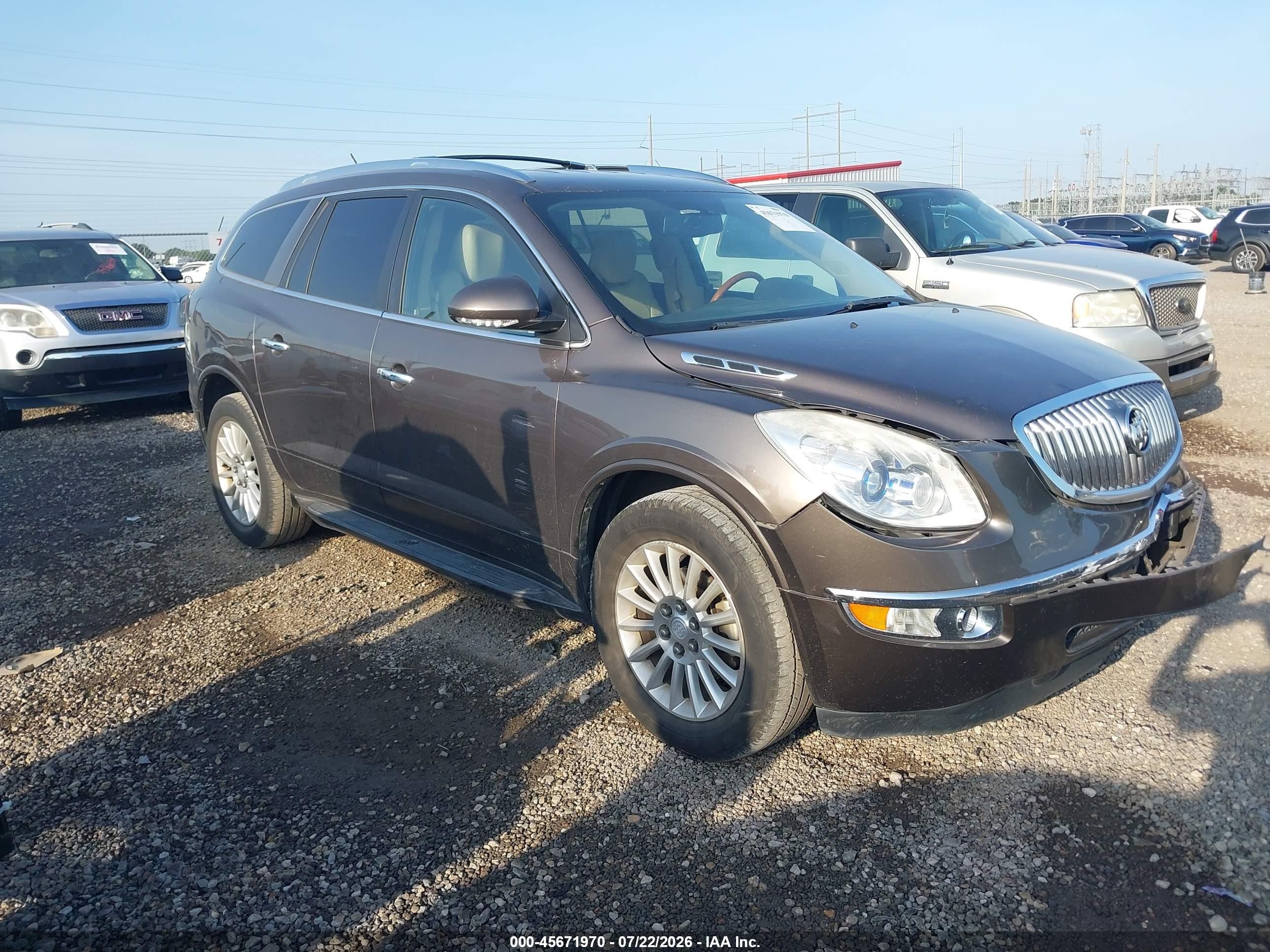 2011 Buick Enclave CXL-1, VIN 5GAKRBED7BJ213080 — Front end
