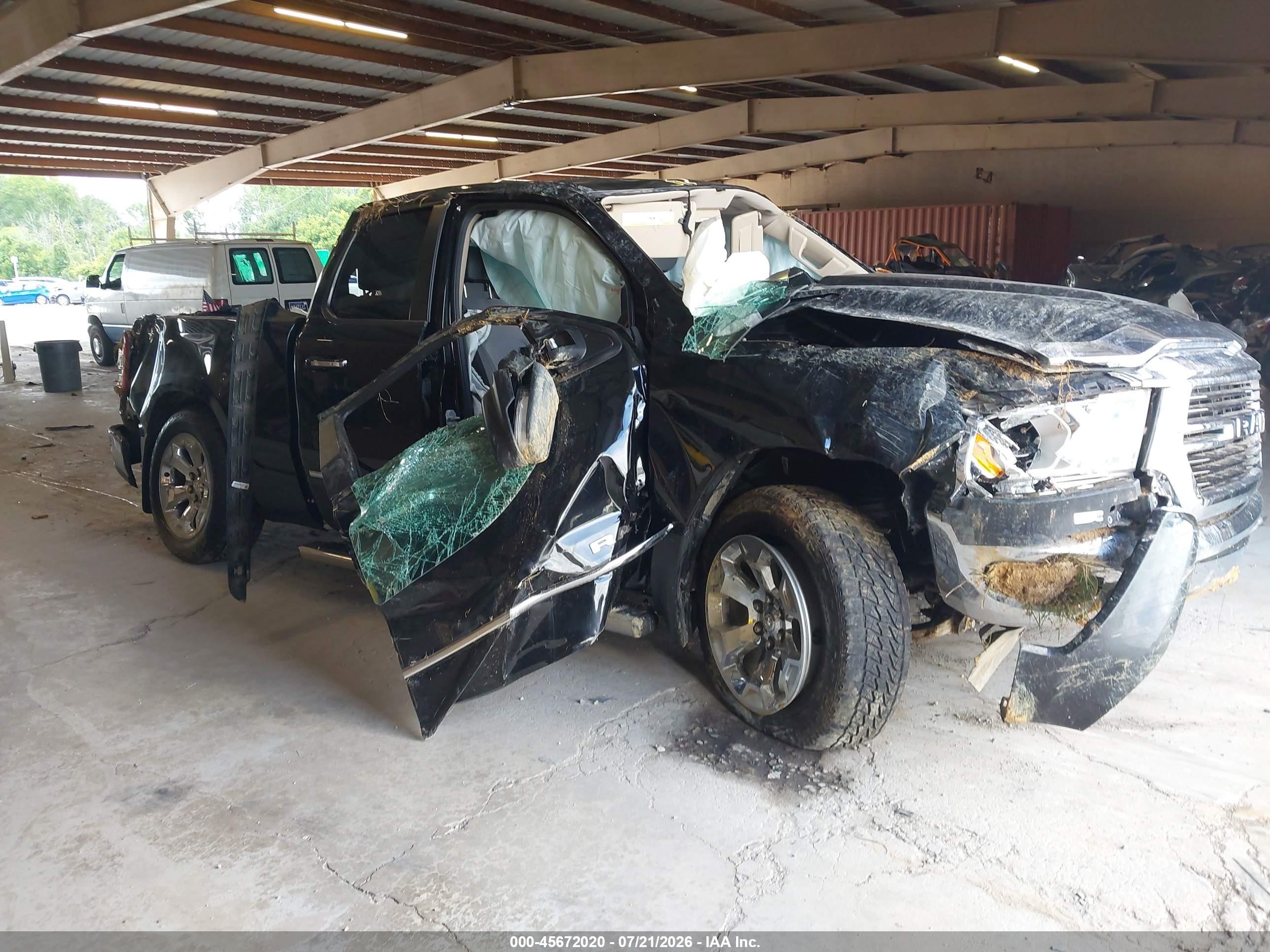 2019 Ram 1500 Big Horn, VIN 1C6SRFBT5KN913780 — Rollover