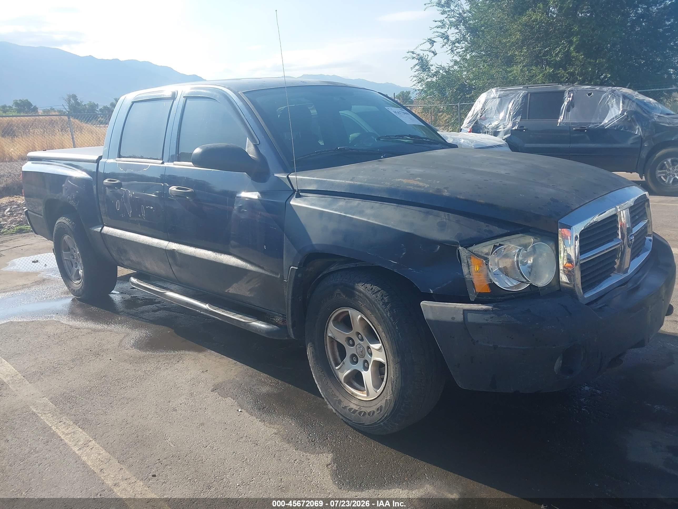 2007 Dodge Dakota SLT, VIN 1D7HW48P77S178034 — Перед